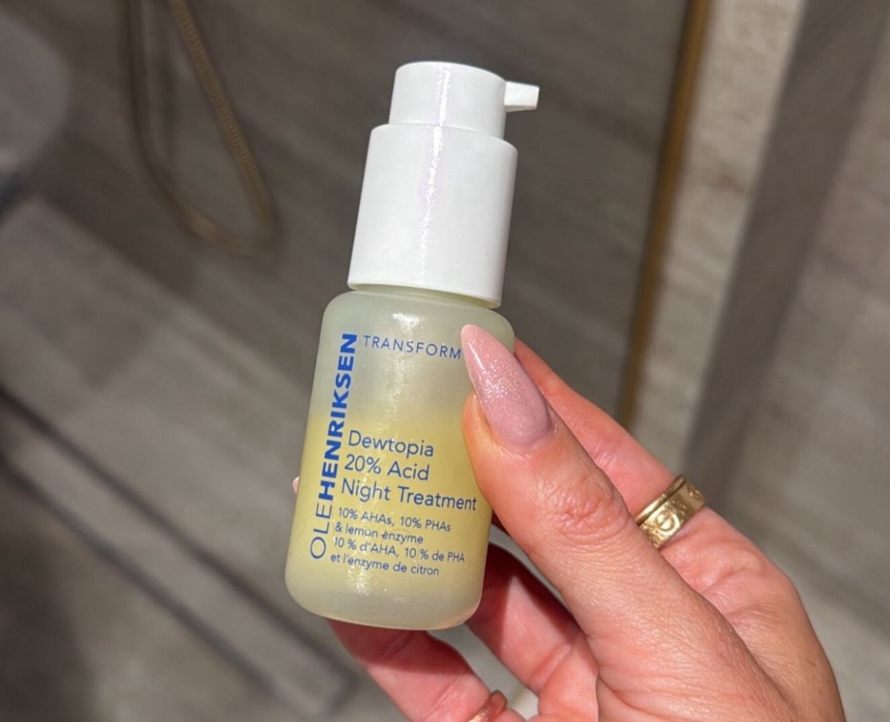 My favourite Ole Henriksen product EVER! When I use this I wake up the next day with the glowiest, tightest skin! It’s a 20% acid treatment that works to visibly reduce the appearance of fine lines, dark spots and pores! The results are instant and overtime they are even better, it’s insane!! 💛

You can use my code PERRIE on Look Fantastic for money off!

#LTKuk #LTKeurope #LTKbeauty