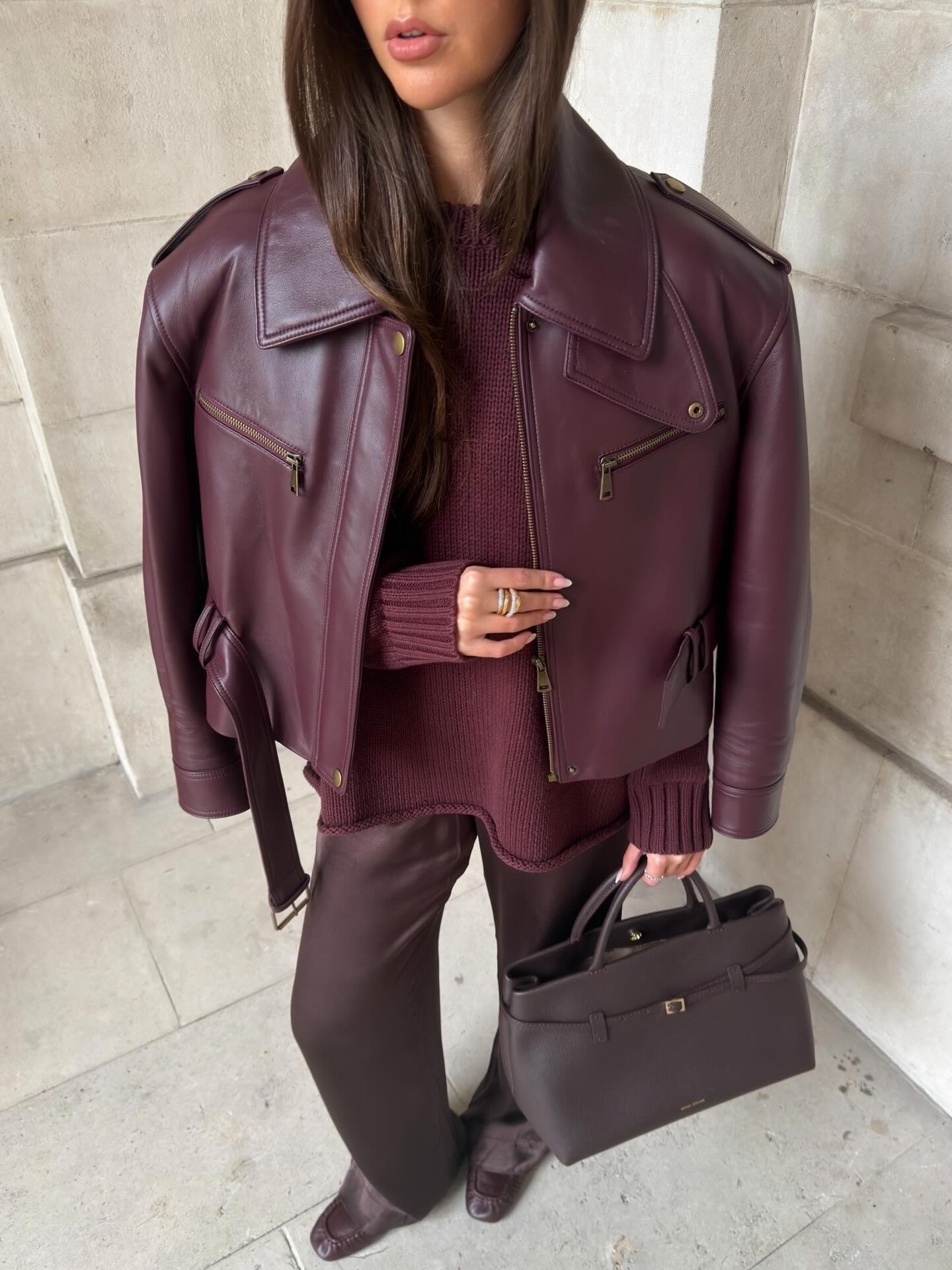 A burgundy moment 

#LTKeurope #LTKwinter #LTKluxury