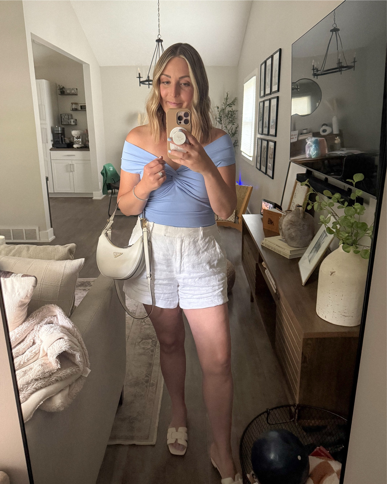 Love this Aritzia top!  Such great going out top and love the color!   It's on major sale too 🙌🏻

#aritzia #summertops #goingouttops
Going out tops, summer tops, summer outfits

#LTKStyleTip #LTKFindsUnder50