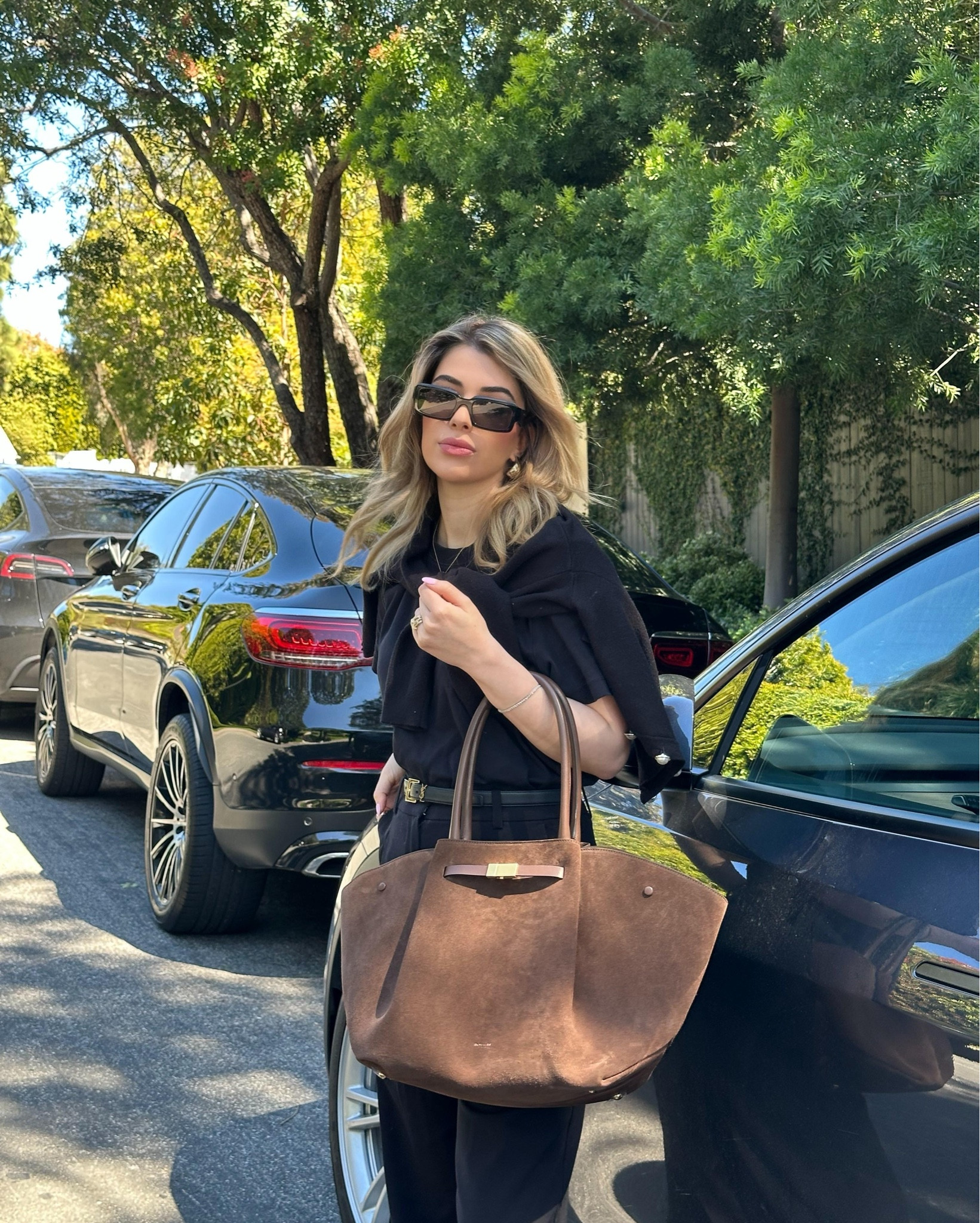 Casual chic bag! all my bags are usually mini so I needed this one 😍🤎 

#LTKActive #LTKStyleTip #LTKItBag