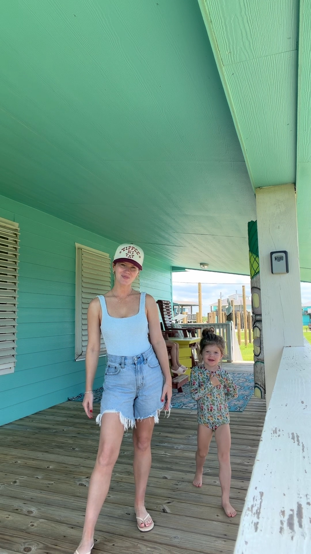 MDW ootd //

Swimmy & shorts on sale