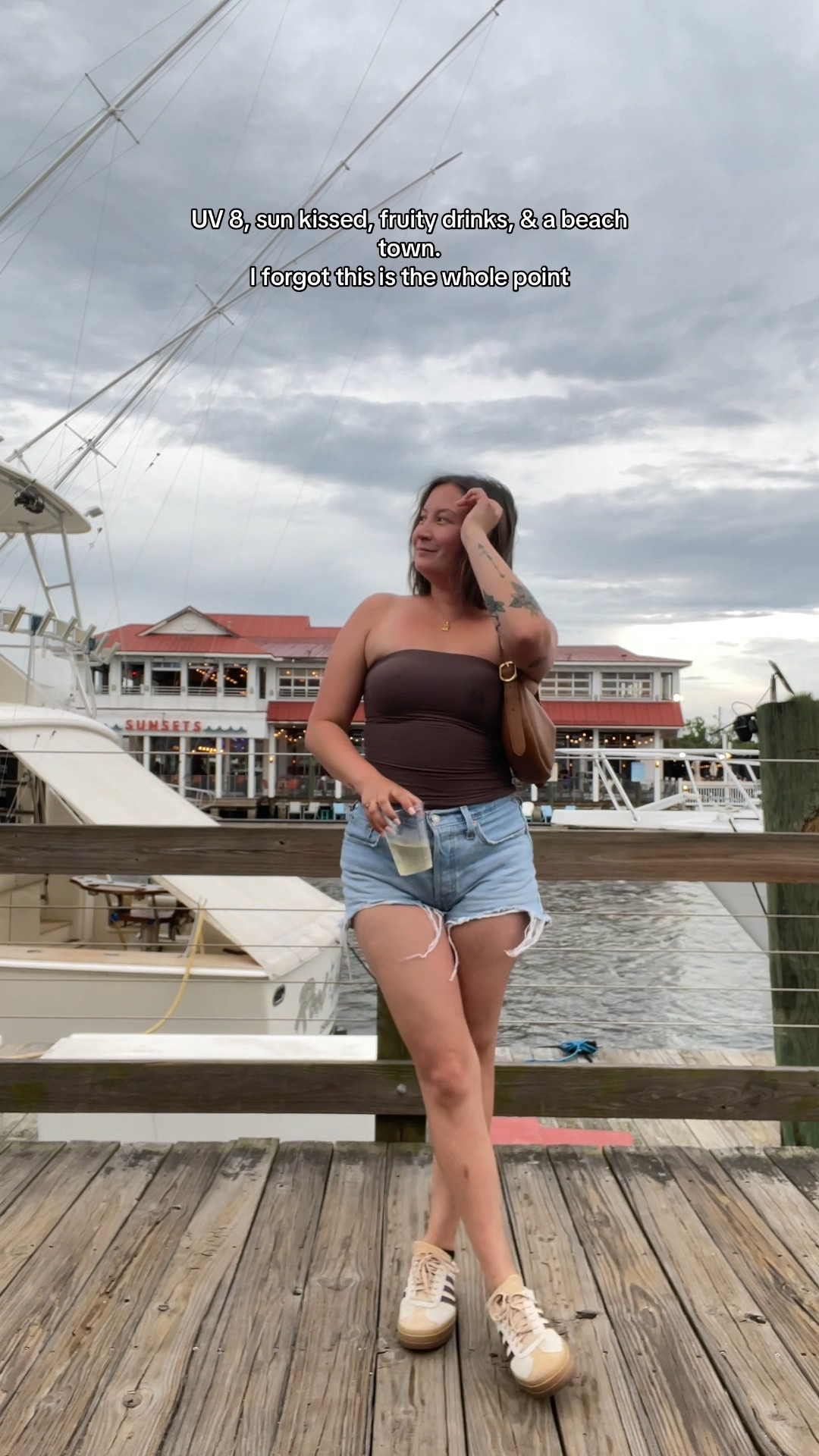 Casual Summer Outfit🌞

#LTKMidsize #LTKSeasonal #LTKFindsUnder100