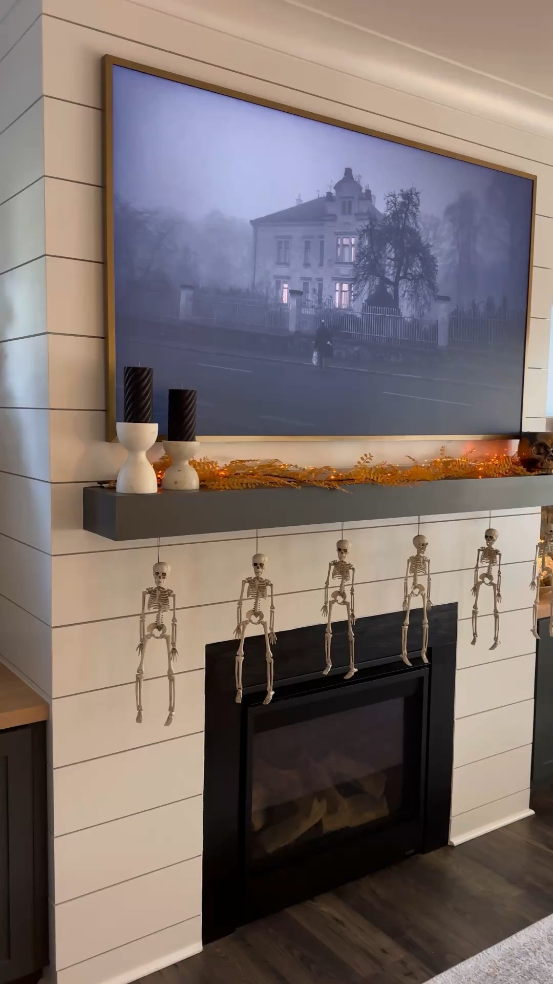 Halloween decor I put up this year 

#LTKHome #LTKSeasonal #LTKVideo