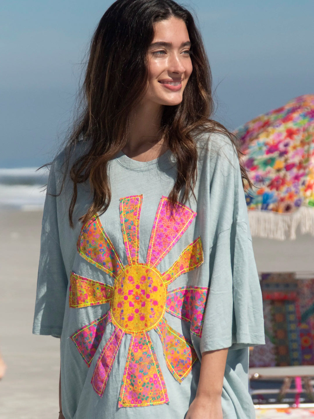 Oversized Cotton Applique Tee - Bay Sunshine | Natural Life