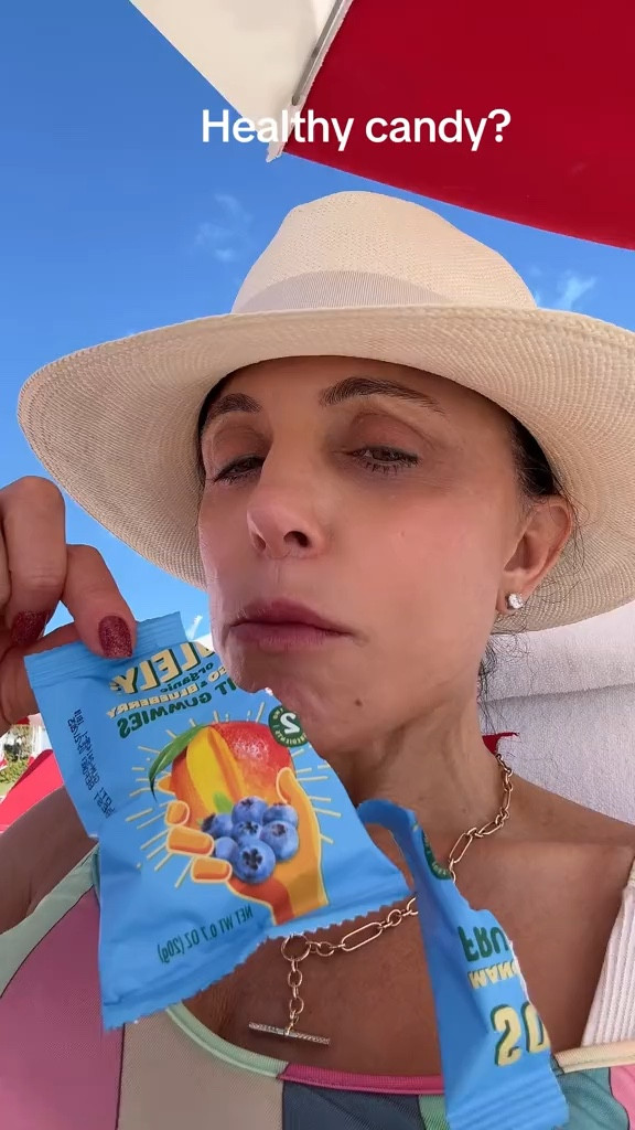 Obsessed with these gummies 🫐🍒

#LTKWatchNow