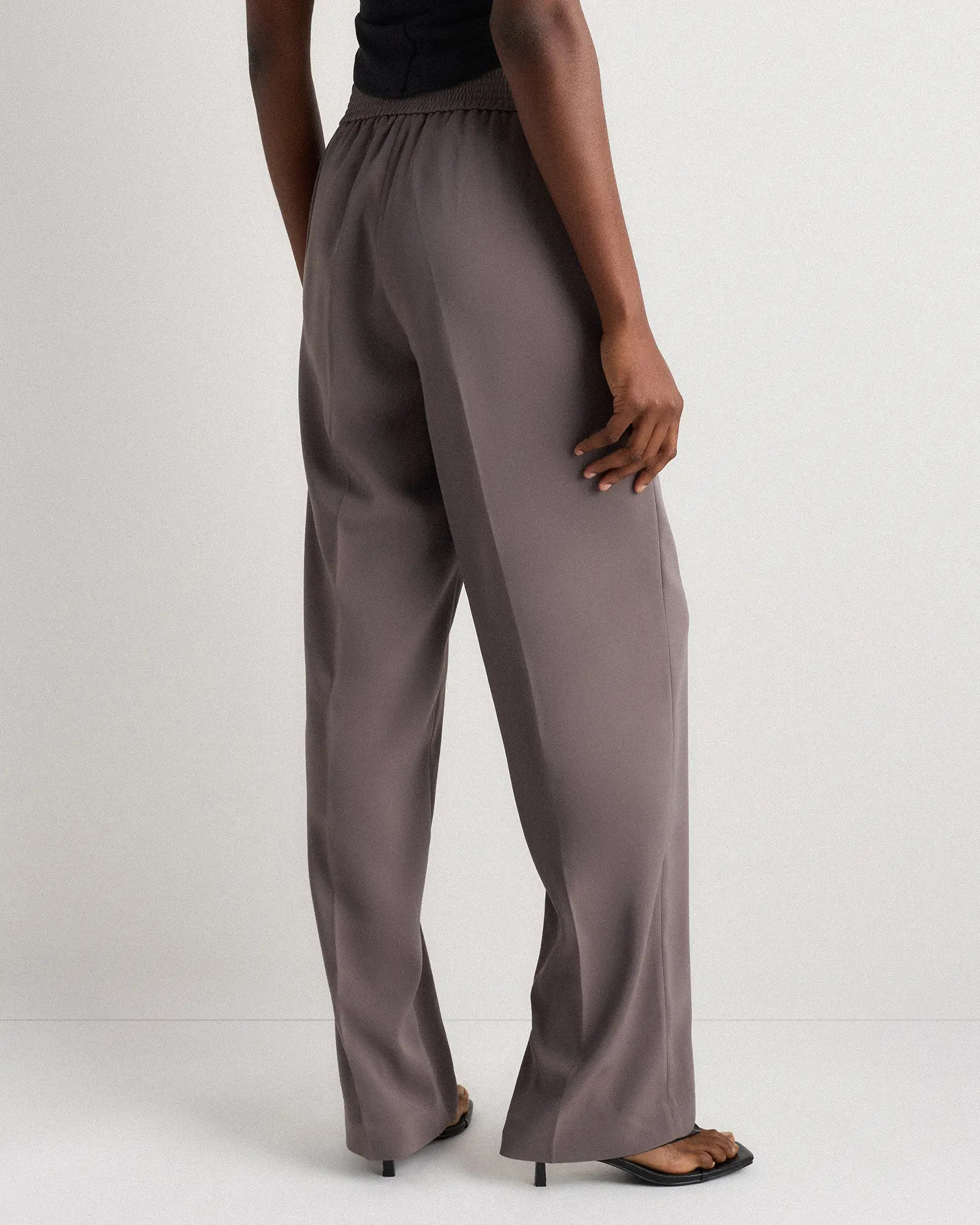 Stretch Crepe Classic Trouser Pants | Quince