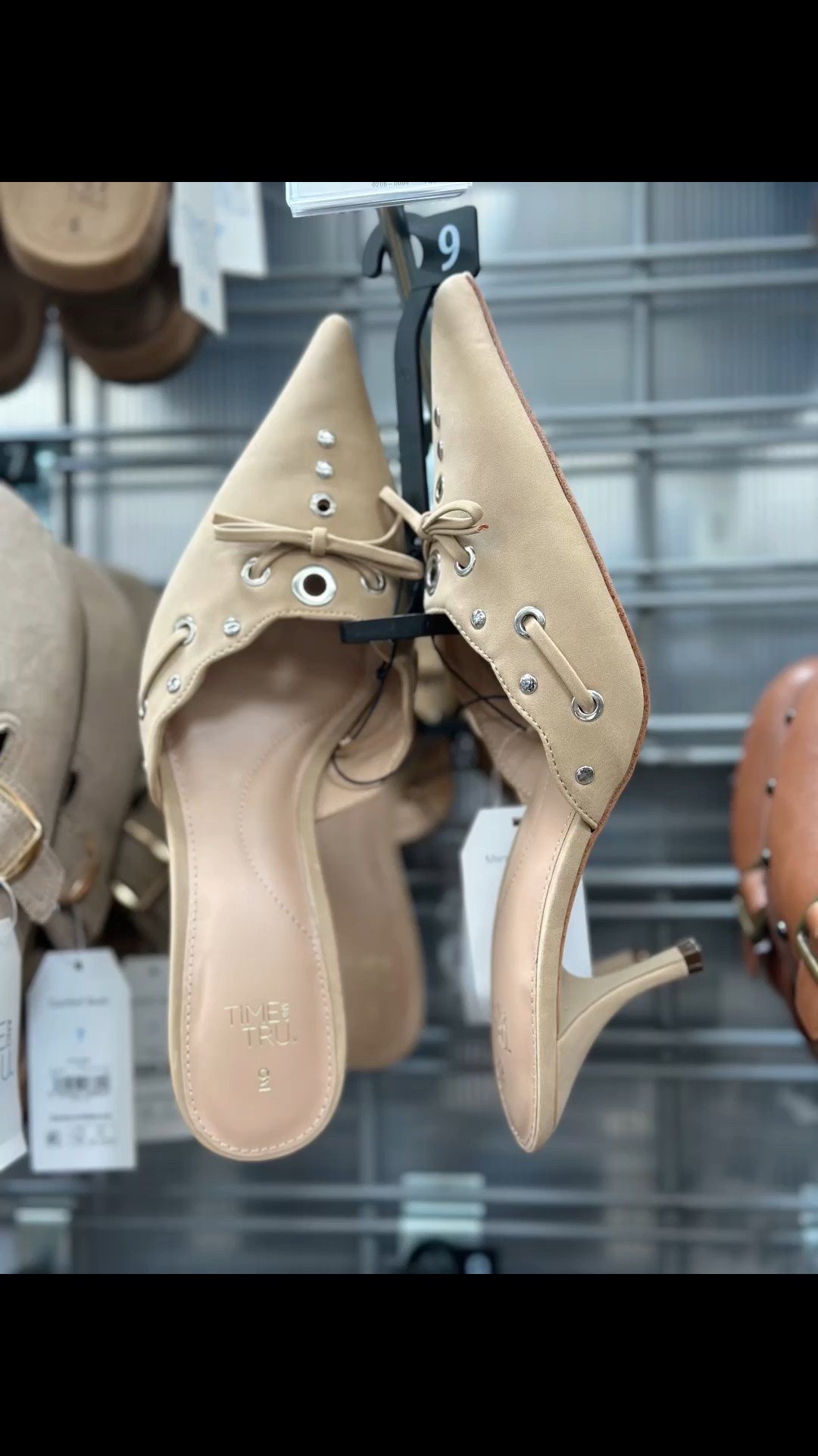 Loving these cute kitten heel mules! 

They come in 3 colors and you won’t believe the price.

These are sure to sell out quickly so grab some for your fall wardrobe before they’re all gone. 

#LTKShoeCrush #LTKOver40 #LTKFindsUnder50