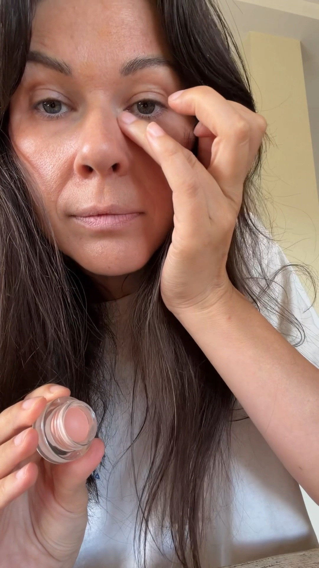 The best under-eye concealer I’ve tried. Period.
Blends seamlessly, never cakes, doesn’t settle into fine lines — just looks like skin, but better.
$14. Genuinely can’t recommend it enough

#LTKbeauty