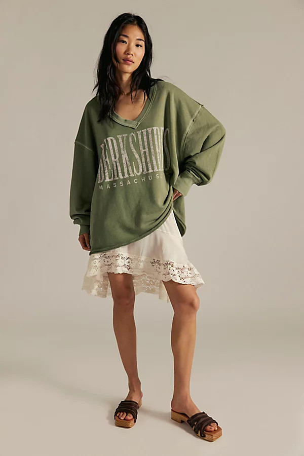 We The Free Venice V-Neck Graphic Sweatshirt | Free People (Global - UK&FR Excluded)
