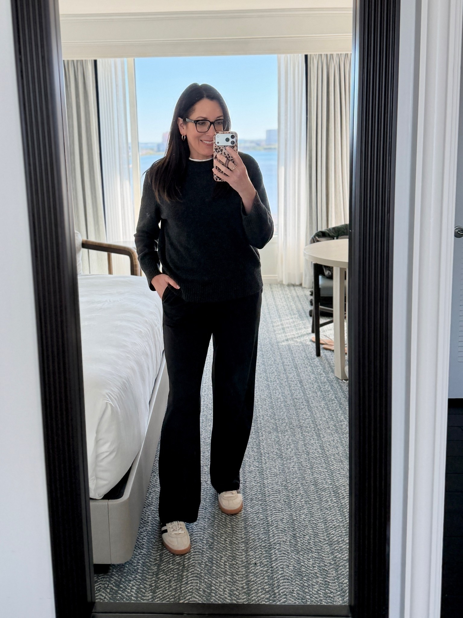 Low key hotel work day

#LTKOver40 #LTKMidsize