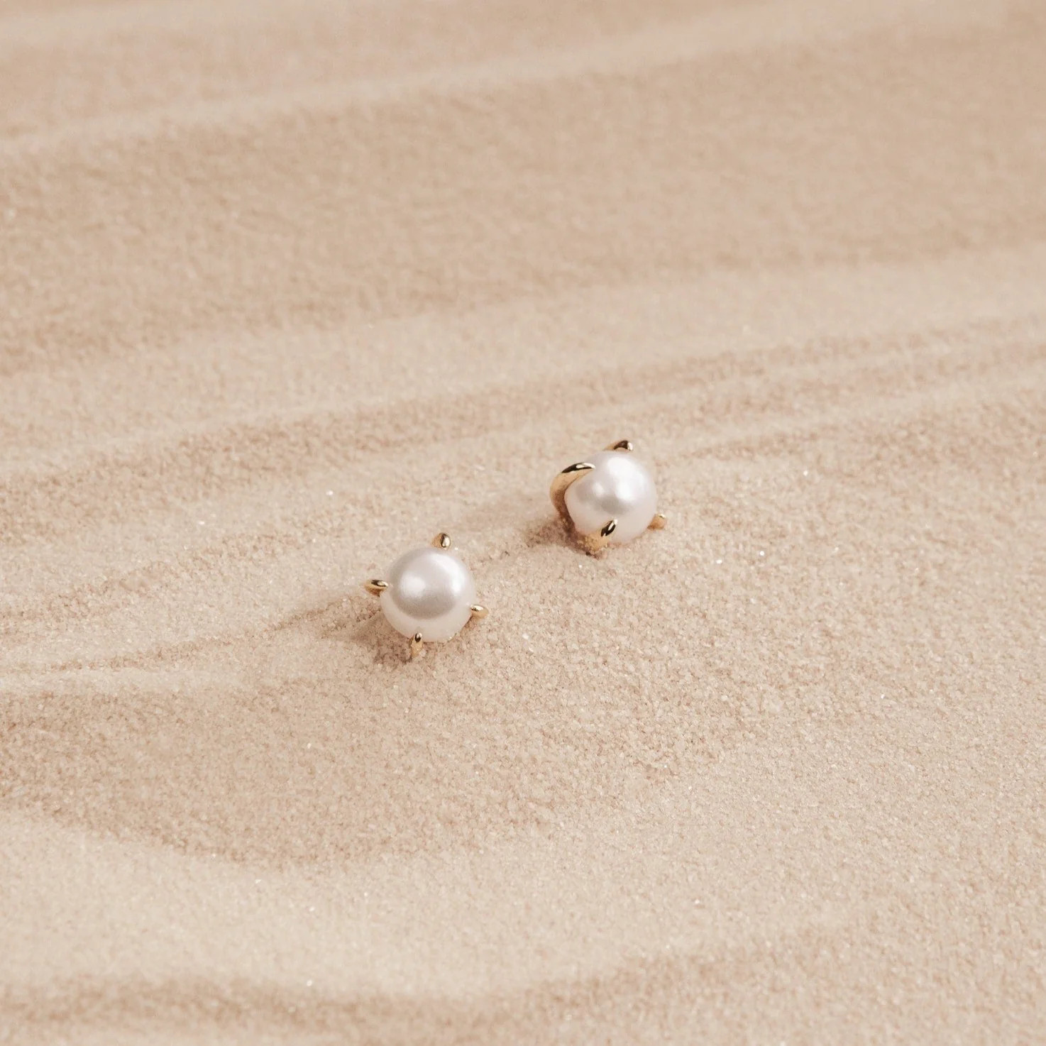Zoe Pearl Studs | Caitlyn Minimalist | Caitlyn Minimalist
