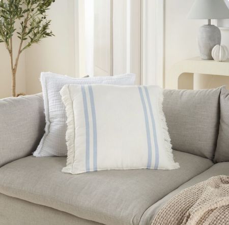 Striped coastal pillows

#LTKfindsunder100