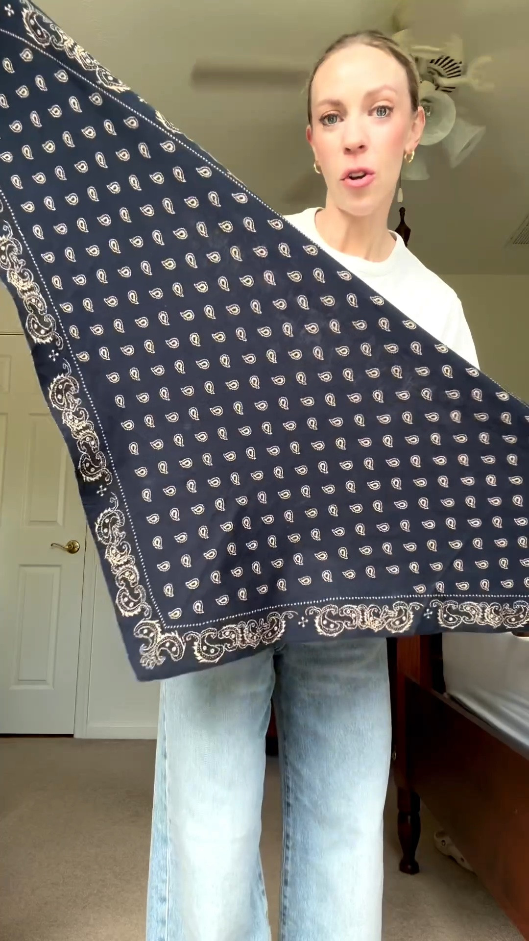 The accessory that will transform your old basics into a chic outfit - this bandana scarf! Also comes in cashmere for cold weather

#LTKootd #LTKgrwm #LTKSeasonal