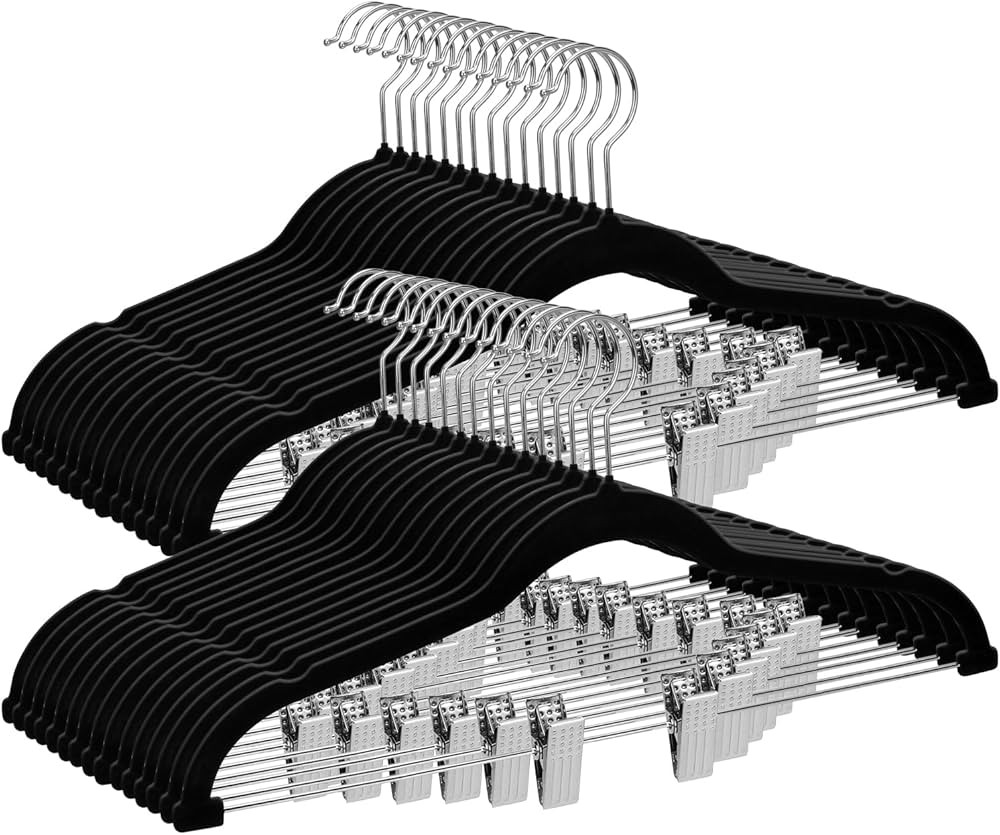 30 Pack Velvet Hangers with Clips - POZEAN Velvet Pants Hangers Skirt Hangers Felt Hangers Space ... | Amazon (US)
