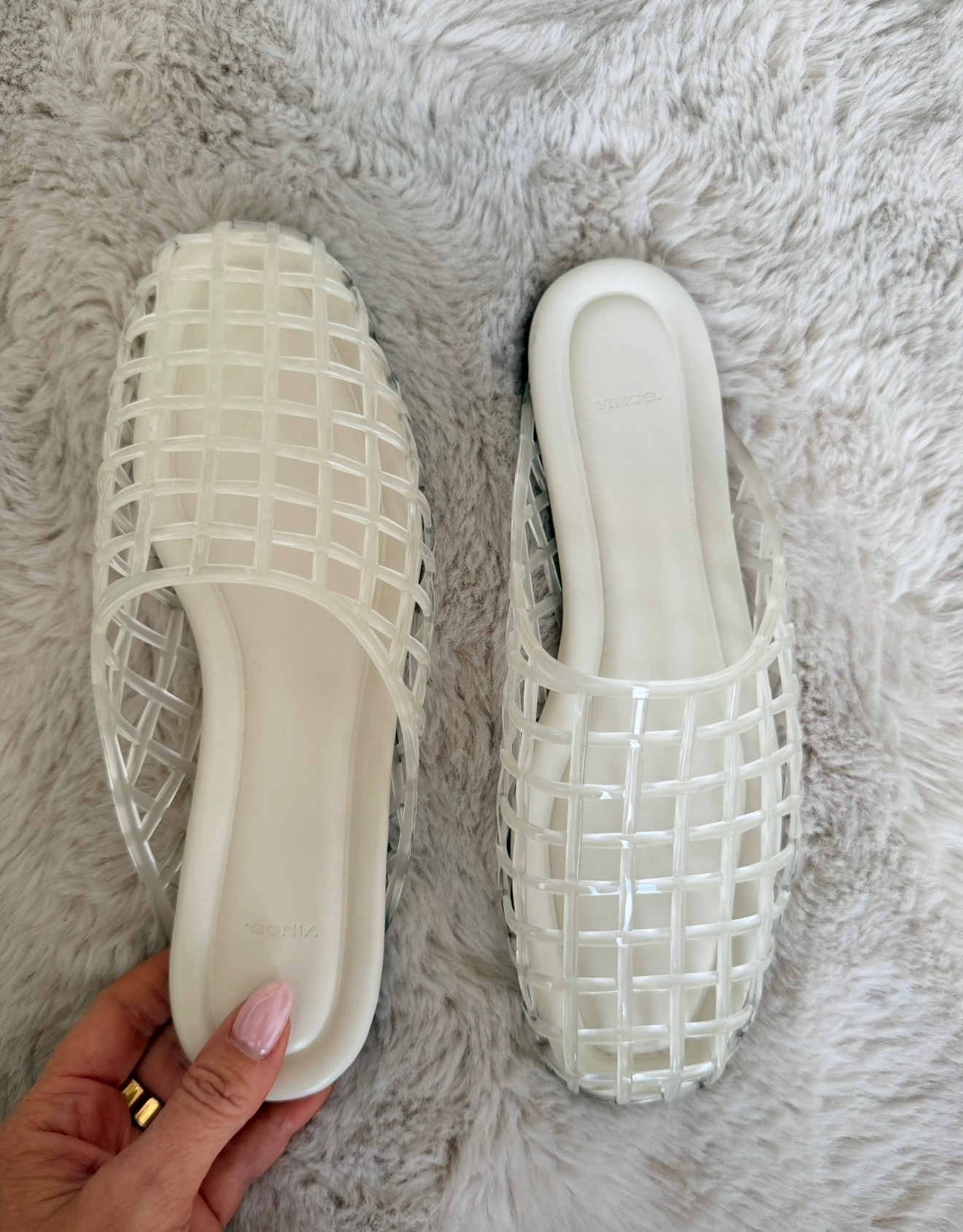 Loving these jelly sandals 🩴 

#LTKdayinmylife #LTKootd #LTKgrwm