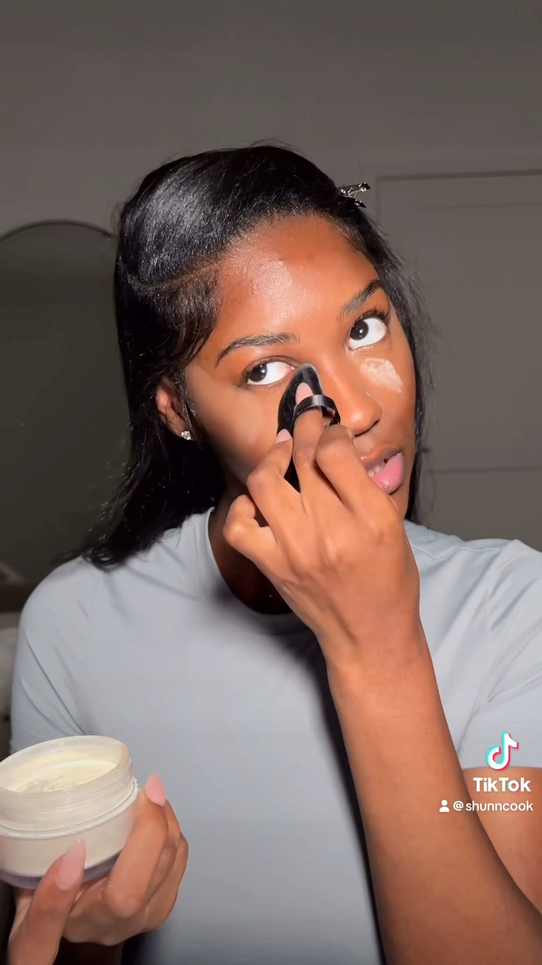 Medium contrast makeup routine🎀🫧 #mediumcontrast #makeup #grwm #naturalmakeup
