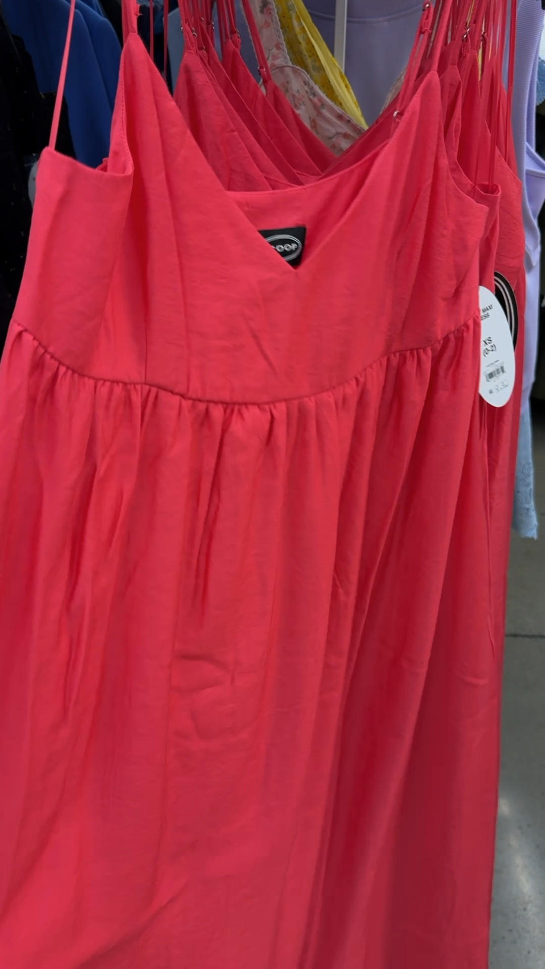 No stretch in the chest so I would size up if you have a larger chest. I did a size xl in this one. 

#walmart ￼