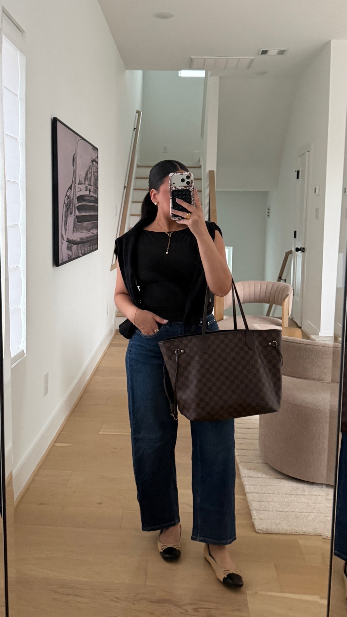 Top: small
Jeans: small 
Flats: 6.5 
LV neverfull bag

#LTKgrwm #LTKootd #LTKWorkwear