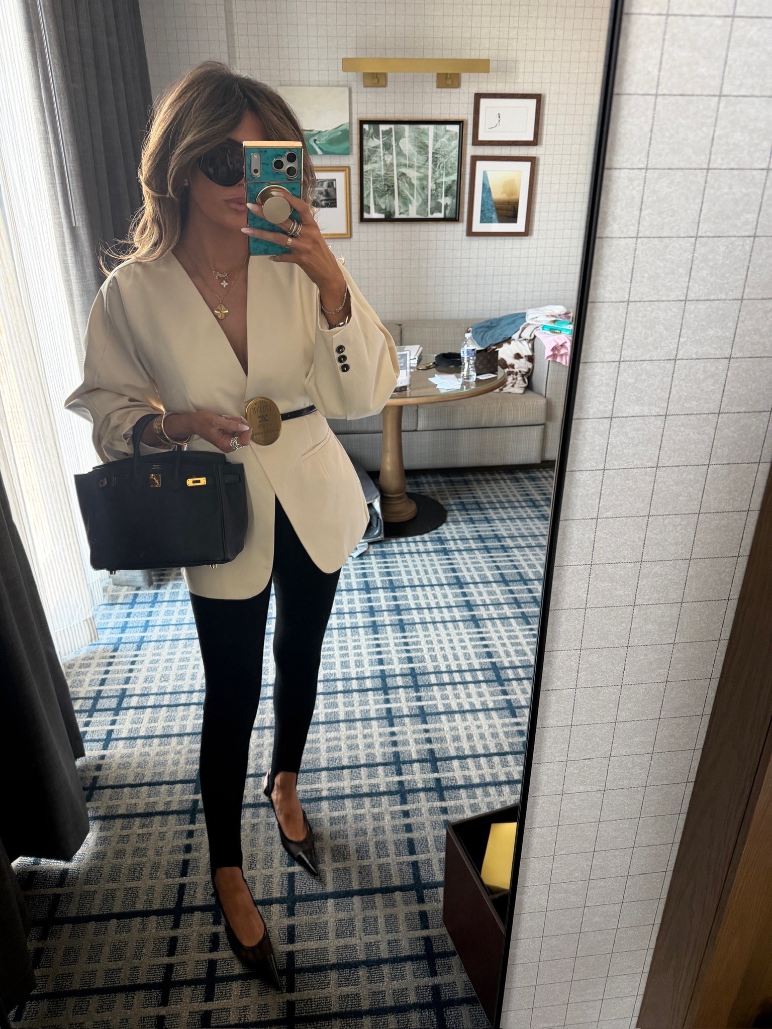 This jacket is THE outfit!! Wearing an small!! 🫶🏻

Revolve fashion, Celine, Gucci, YSL, RW Fine Jewelry, Nordstrom, Fall outfits women, Date night outfits, Business casual, Stirrup leggings, LTK Con, Gemme Beauty, Emily Gemma

#LTKCon #LTKootd #LTKgrwm