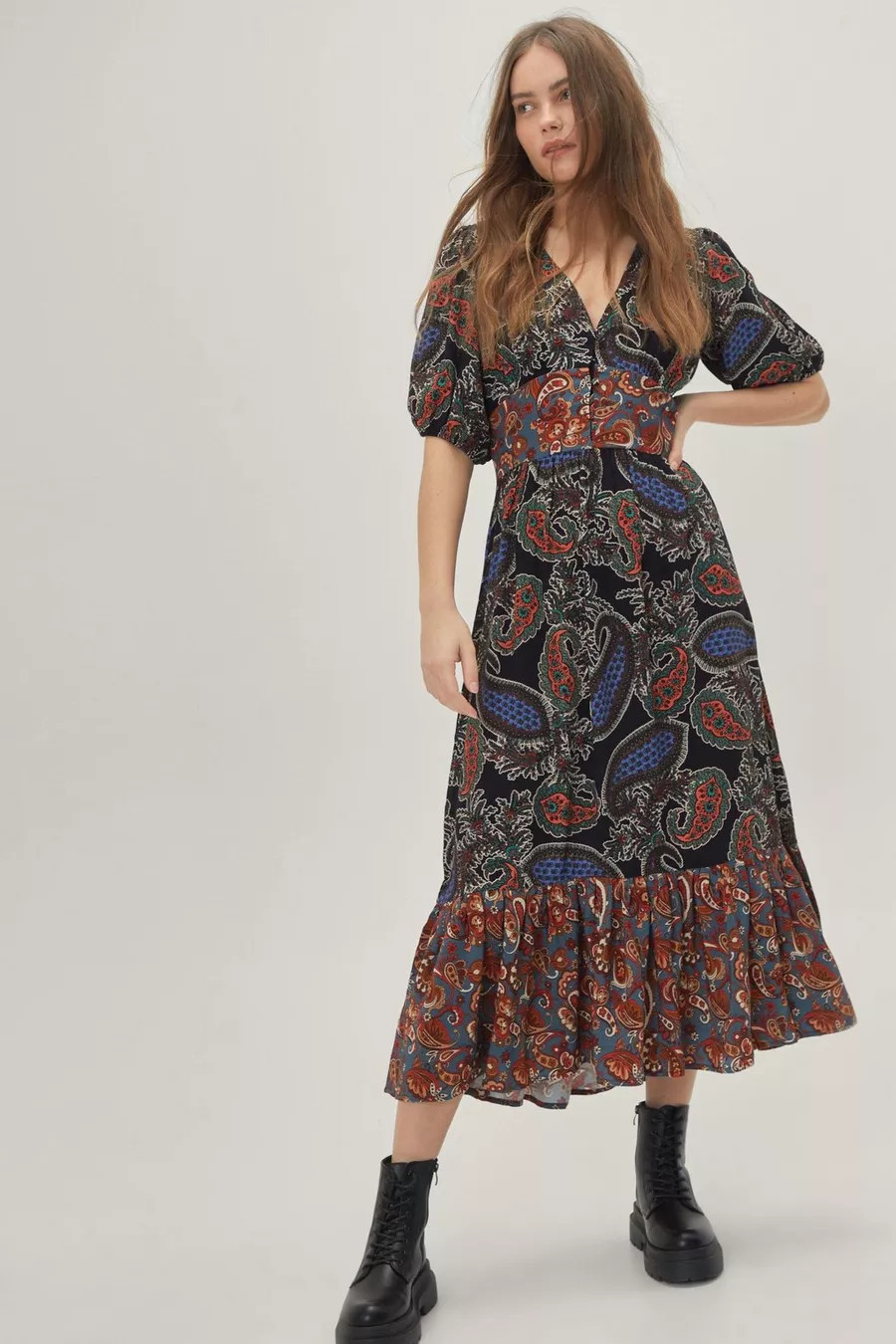 V Neck Paisley Print Maxi Dress | Boohoo.com (US & CA)