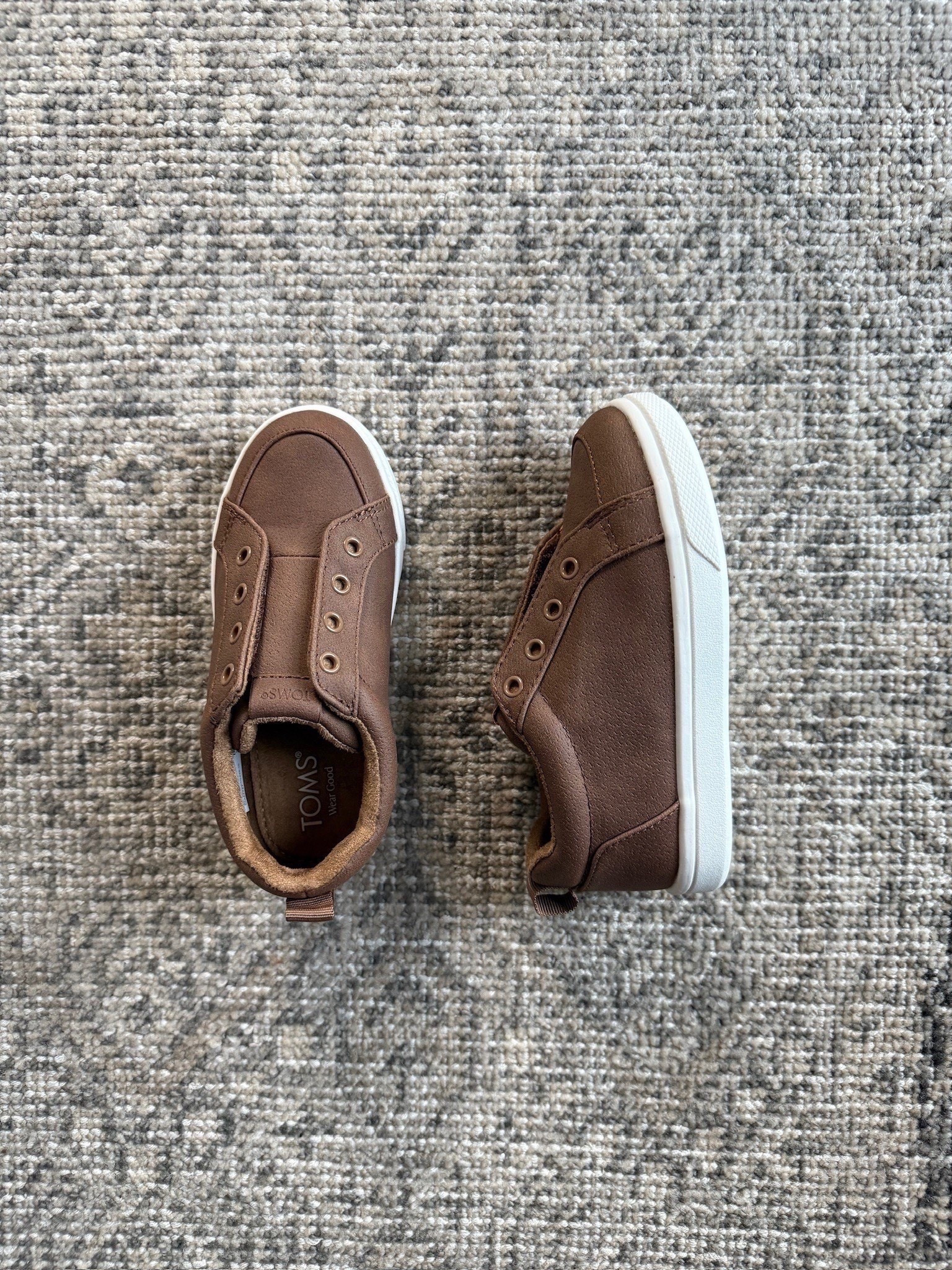 We love shoes with no laces!! 👟

toms, toms shoes, toms kids, kids shoes, kids sneakers, affordable shoes, shoes for kids, kids finds, boy mom, Grace White

#LTKKids #LTKFindsUnder50 #LTKBaby