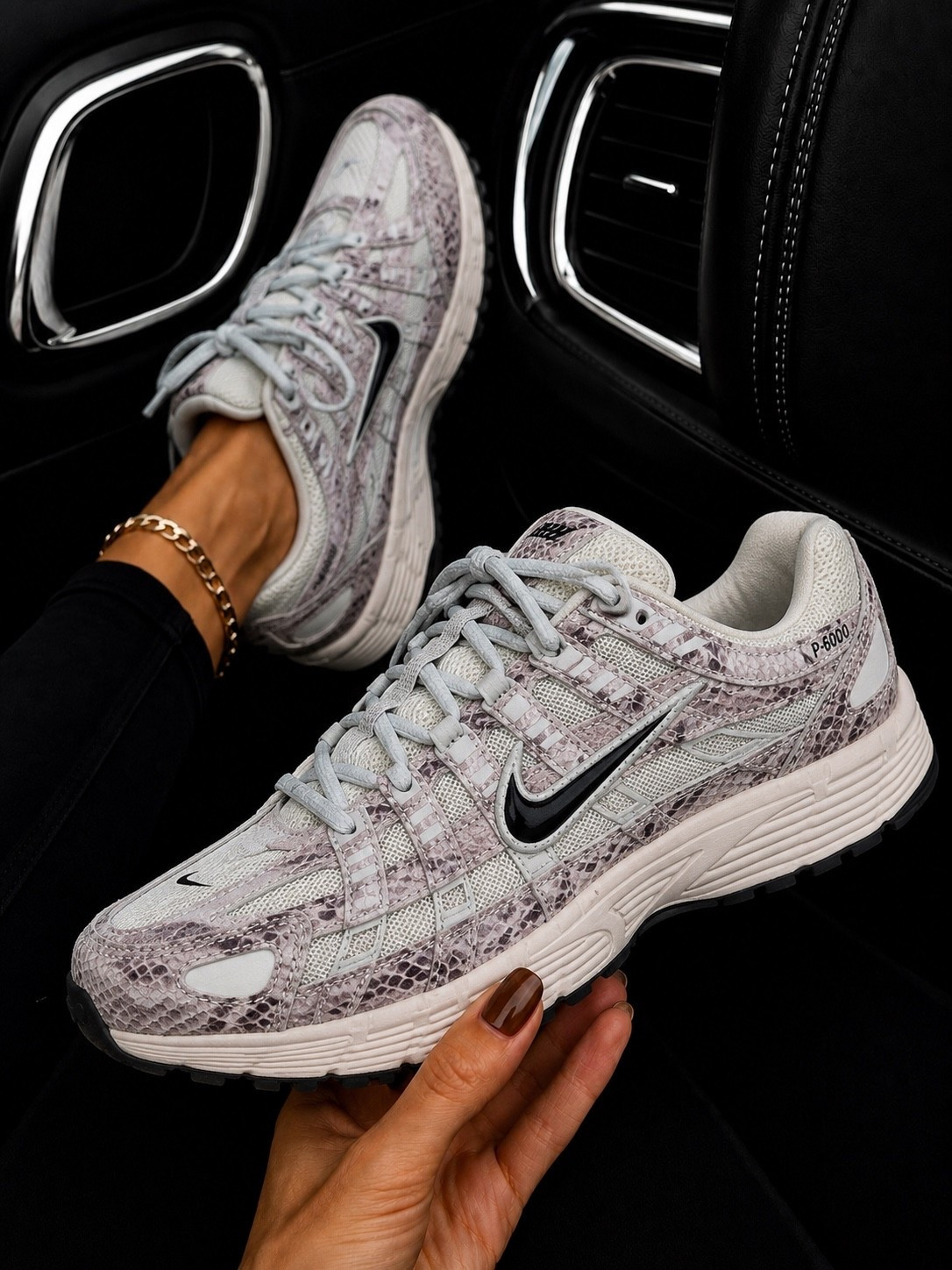🐍🍂 OKAY, these Nike P-6000s in snakeskin are absolutely GORGEOUS for fall—and they’re $50 OFF today! 🤯🔥

This is a HUGE, rare sale, and I found them at a place you probably wouldn’t think to look! Sizes will go quickly at this price, so don’t wait.

Comment SAVE and I’ll send you the direct link to snag them for $50 off! 👟✨

#LTKgrwm #LTKootd #LTKmomlife