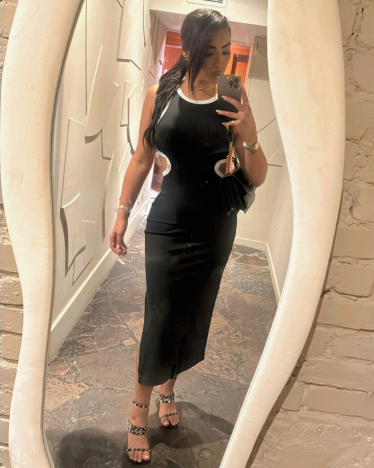 Perfect dress for your dinner date

#LTKcanada #LTKpartywear