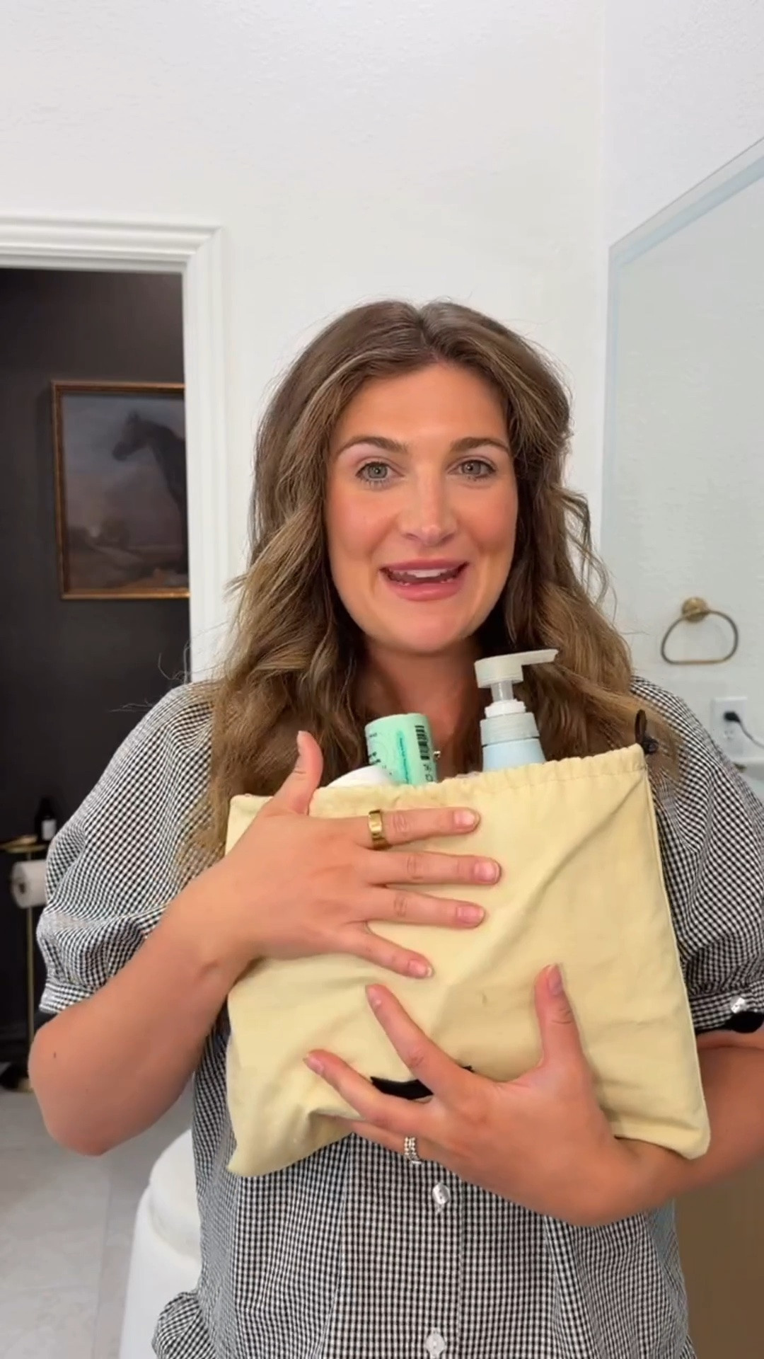 Rounded up some recent product empties that I loved and will be repurchasing!! 

Beauty haul, hair care, makeup, self tanner, makeup routine, shower routine, hair care routine, beauty favorites

#LTKBeauty