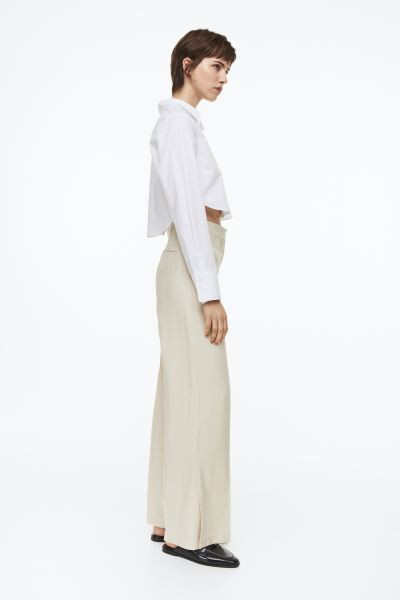 Slit-hem trousers - Light beige - Ladies | H&M GB | H&M (UK, MY, IN, SG, PH, TW, HK)