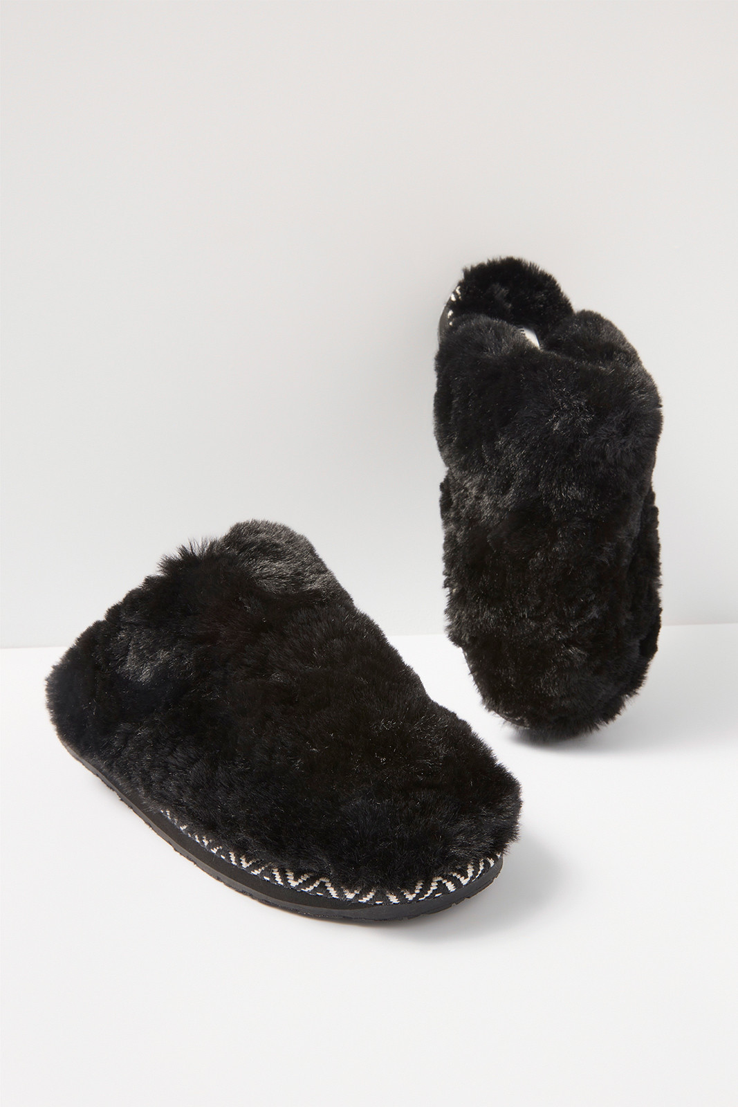 MINNETONKA Elyse Slipper | EVEREVE | Evereve