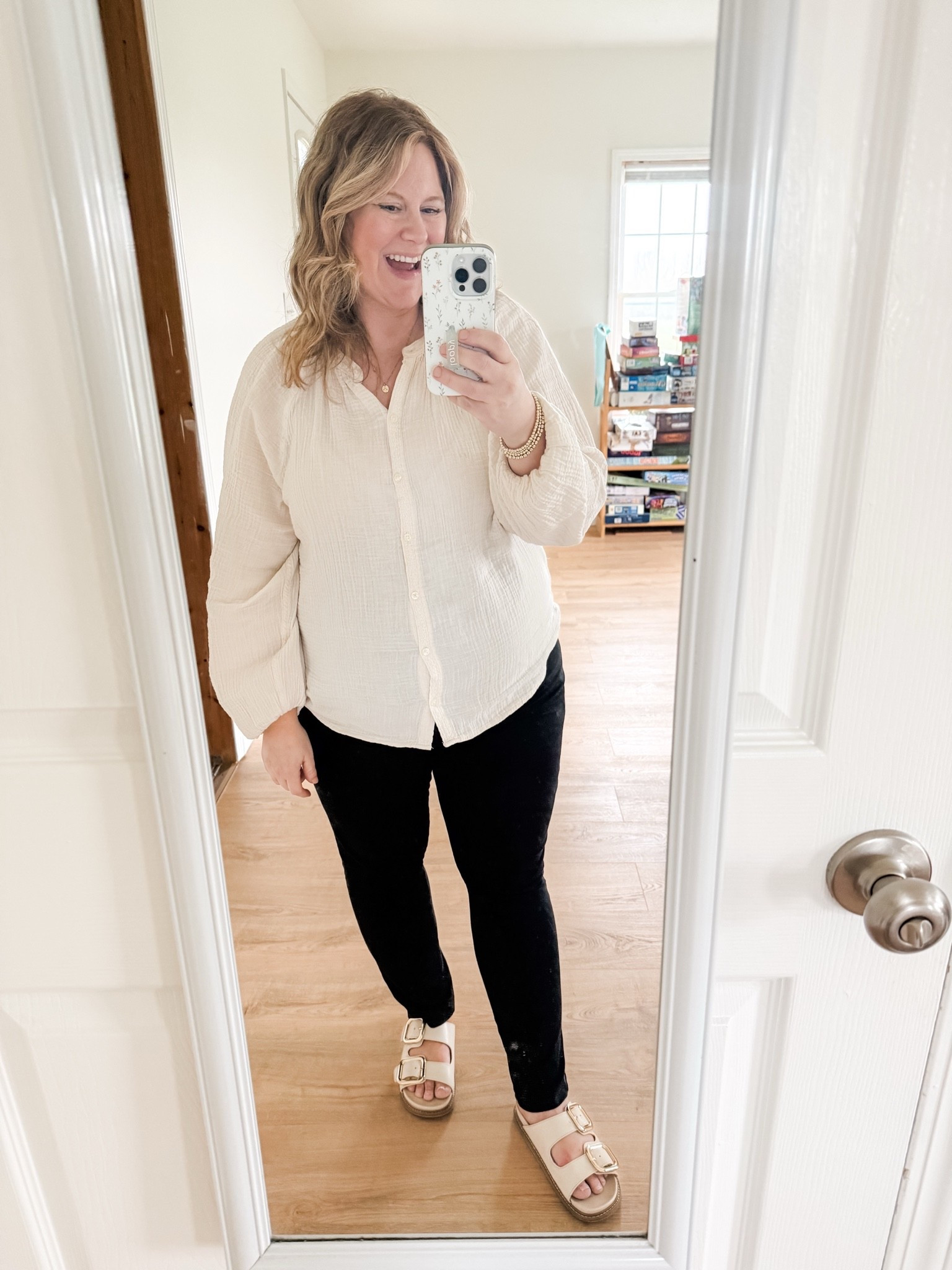 Teacher outfit / Wearing an XL in my cotton gauze top and a 14 maternity in my pixie pants.

#LTKMidsize #LTKBump #LTKWorkwear