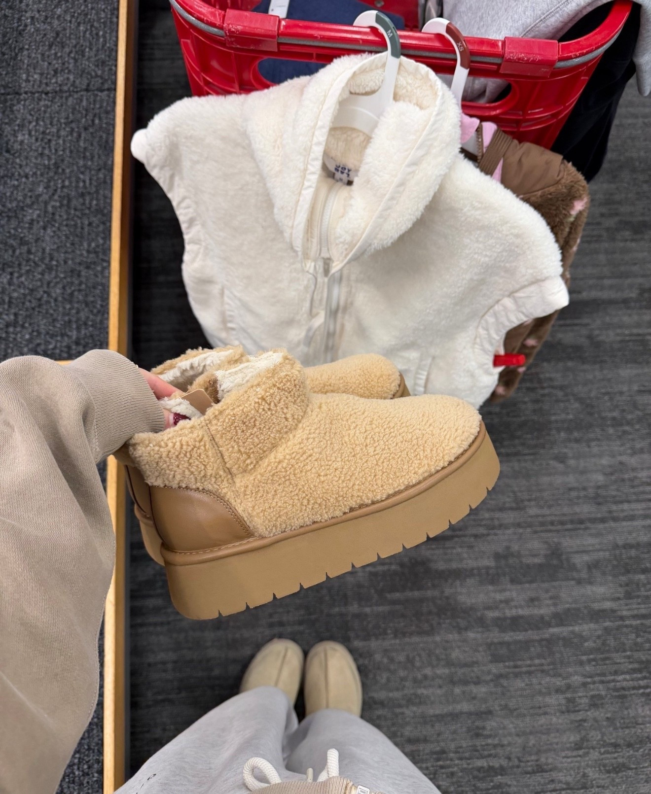 These sherpa boots from Target are so fun

#LTKSeasonal #LTKootd #LTKHoliday