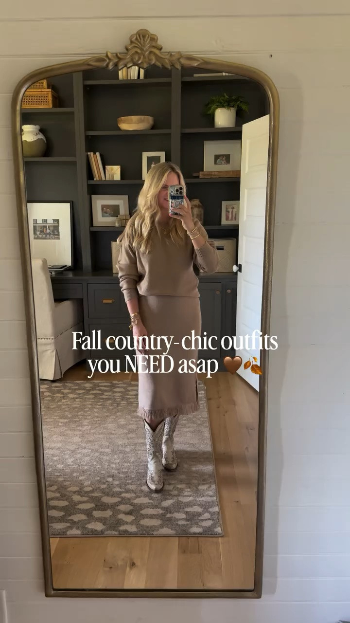 ✨Comment FALL for links! The outfits are ready.... now all you need is a trip to wear them! These fits are perfect from your travel day to dinner and everything in between. 
. 
P.S just me in my "stupid boots" again IYKYK 🤭 
#fallfashioninspo #fall2026 #amazonfashionfinds #justblackdenim