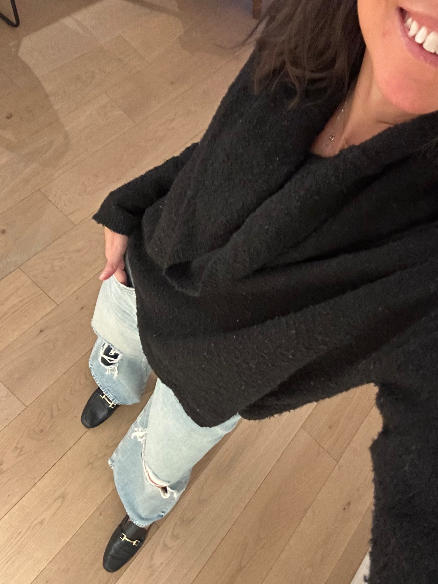 What I’m wearing for casual night out in NYC with the hubs as a 46 yr old 😉  these jeans (H&M) are perfect for tall girls ( I’m 5’11) and are the perfect length to wear with loafers/ sneakers and kitten heels!  And these loafers… yall I swear by them- they look expensive and are soooooo comfortable and are under $40! 

#LTKOver40 #LTKTall #LTKootd