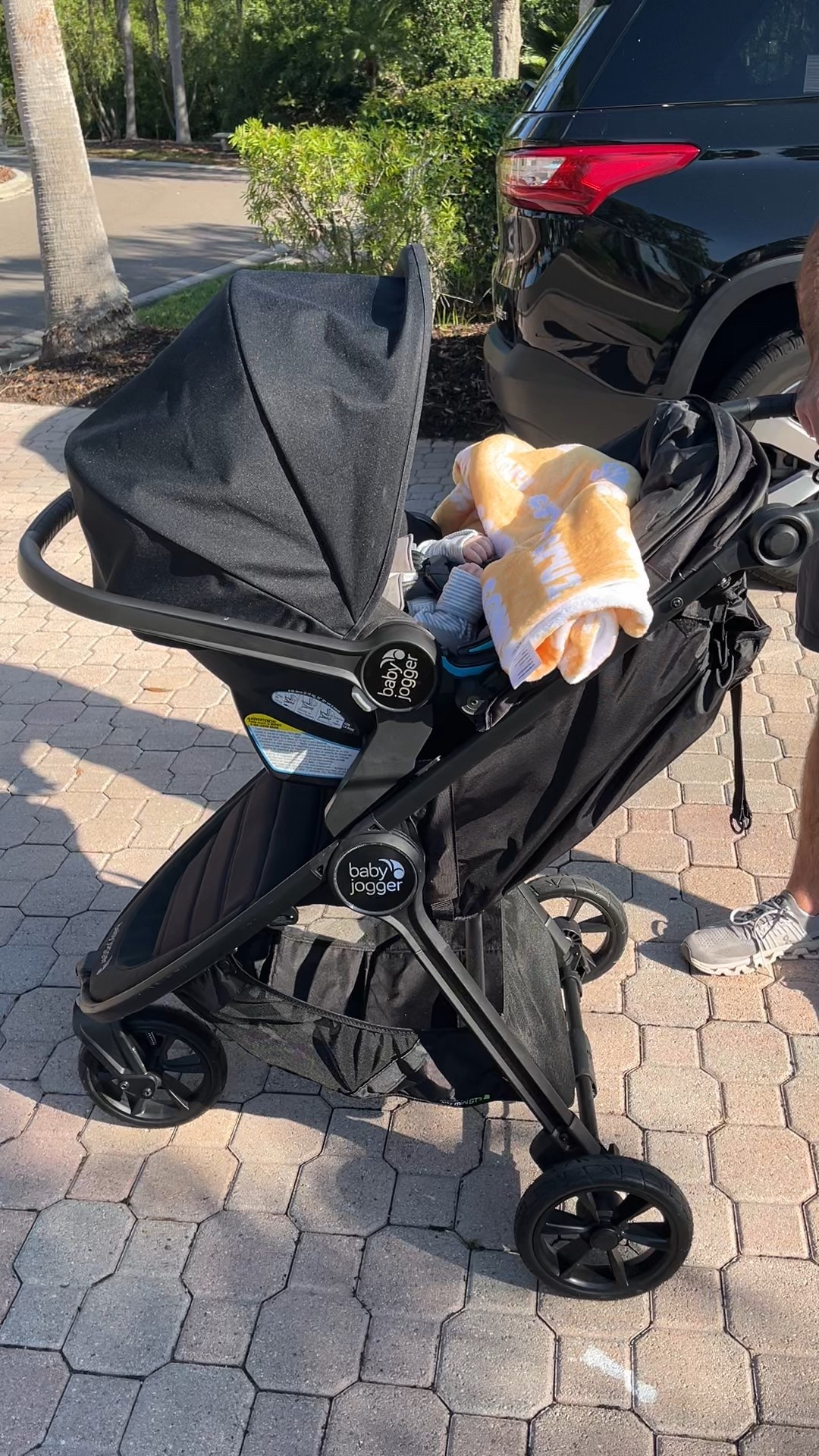 Bought this adapter to use the stroller we already had instead of getting the bassinet attachment 