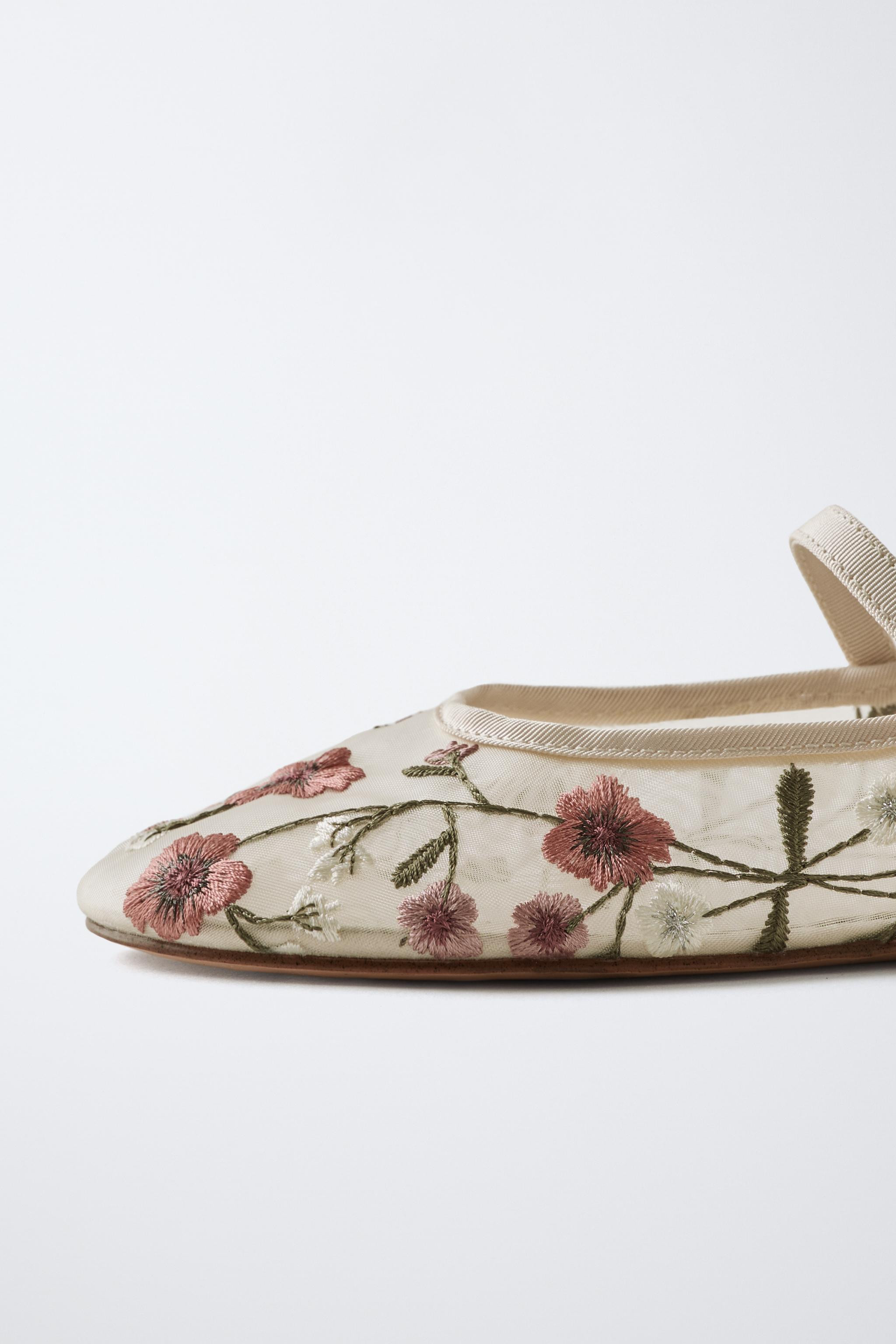 EMBROIDERED BALLET FLATS | Zara US