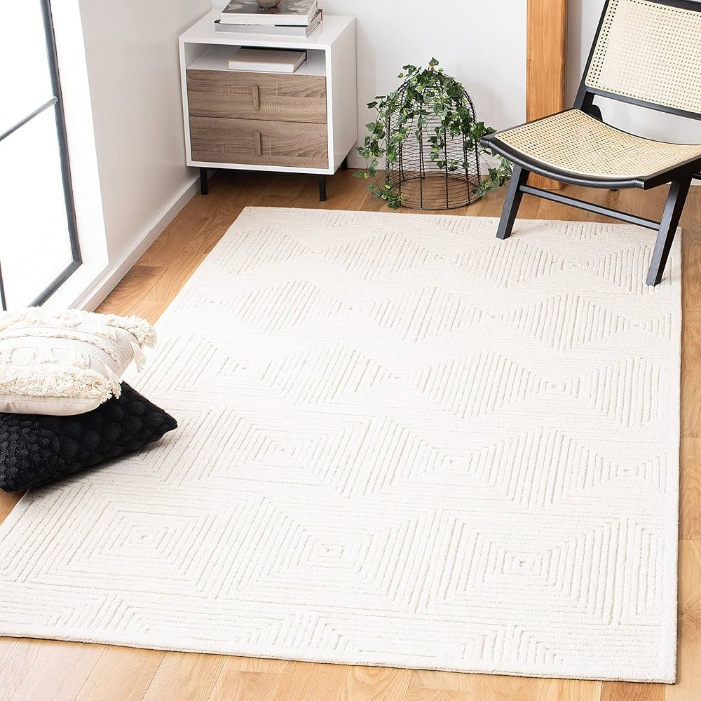 SAFAVIEH Textural Collection Area Rug - 8' x 10', Ivory, Handmade Wool, Ideal for High Traffic Ar... | Amazon (US)