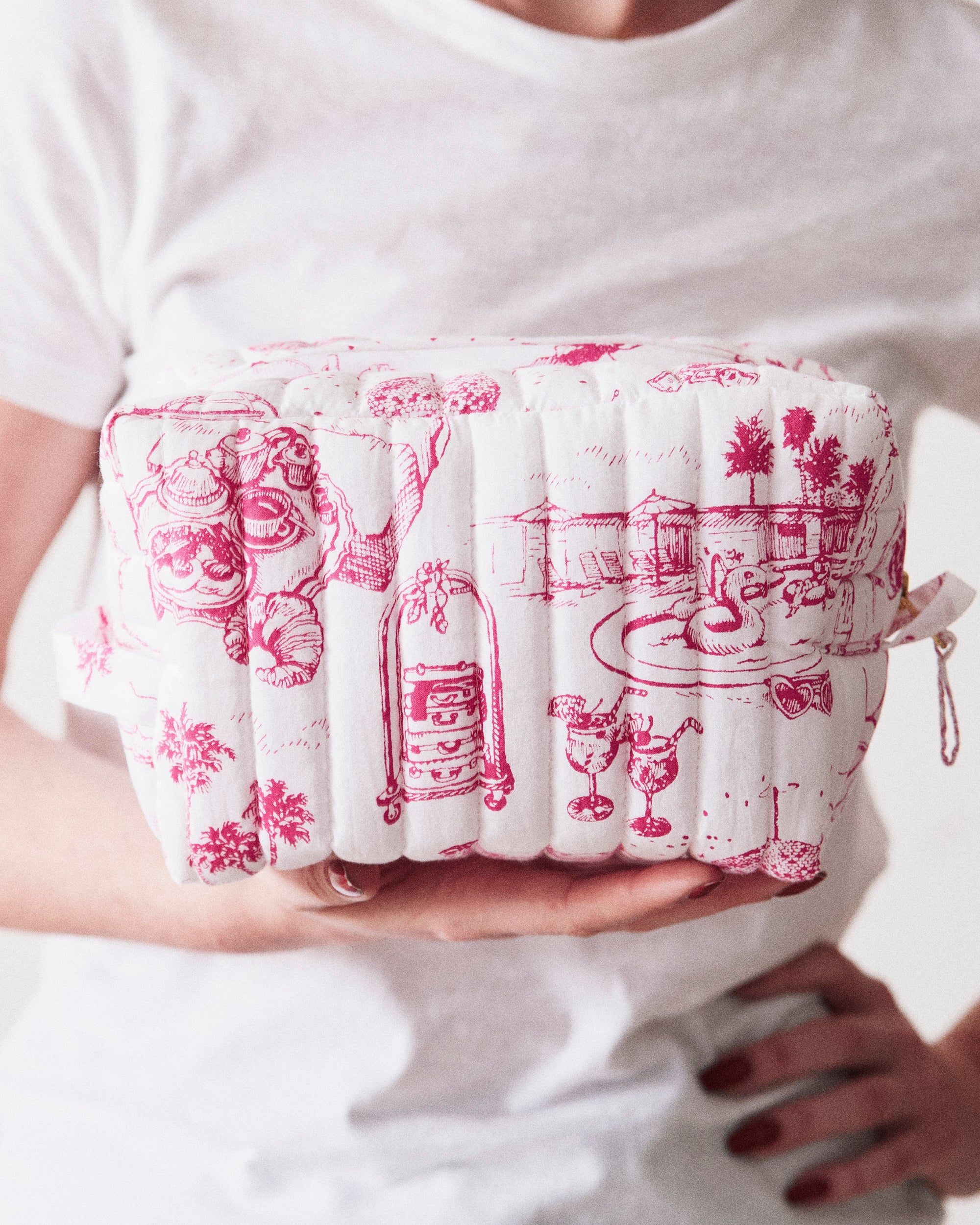 PF x Sean Taylor Girls&#39; Trip Toile - Quilted Pouch - Pink Cloud | Printfresh