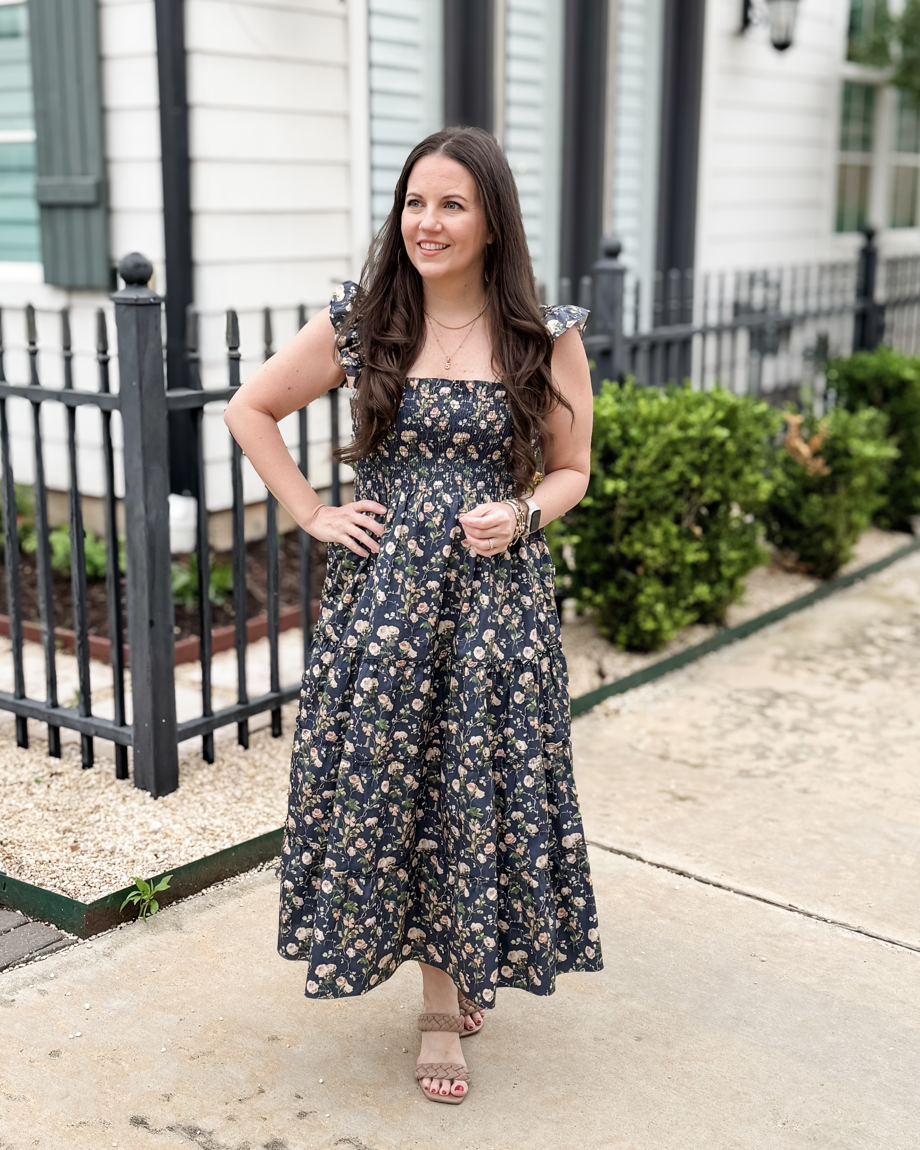 Summer outfit / summer fashion / nap dress / floral print maxi dress / petite dresses / summer dresses / sandals


#LTKSeasonal #LTKOver40 #LTKPetite