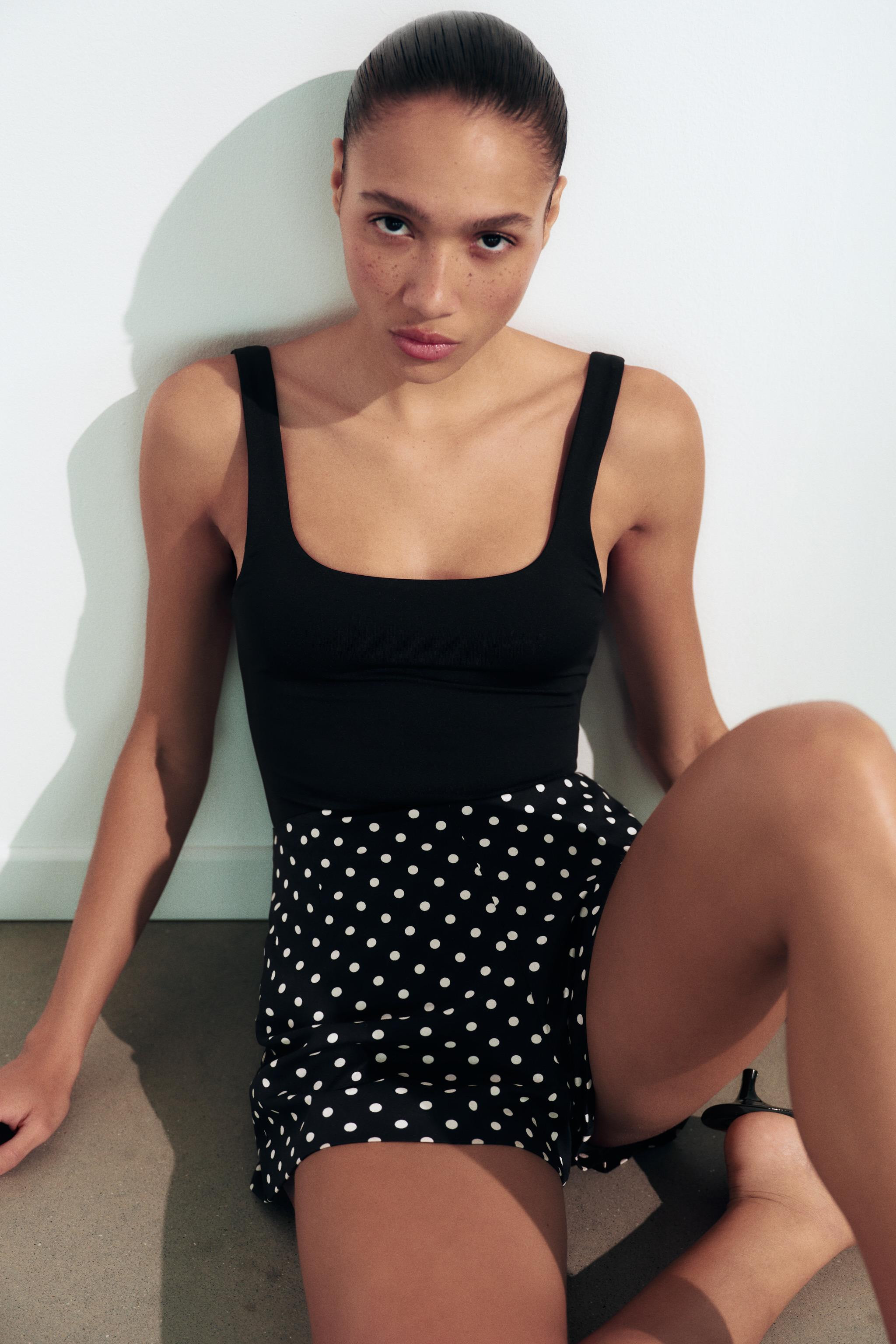 HIGH-WAISTED POLKA DOT SHORTS | Zara US