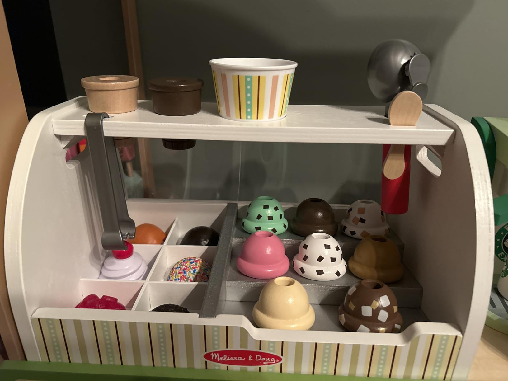 Melissa & Doug Wooden Scoop & Serve Ice Cream Counter, Pretend Play Store, 28 Toy Food & Play Kit... | Amazon (US)