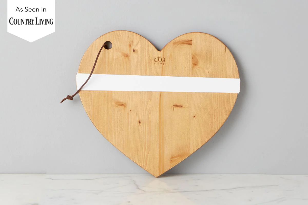 Natural Mod Heart Charcuterie Board, Small | etúHOME