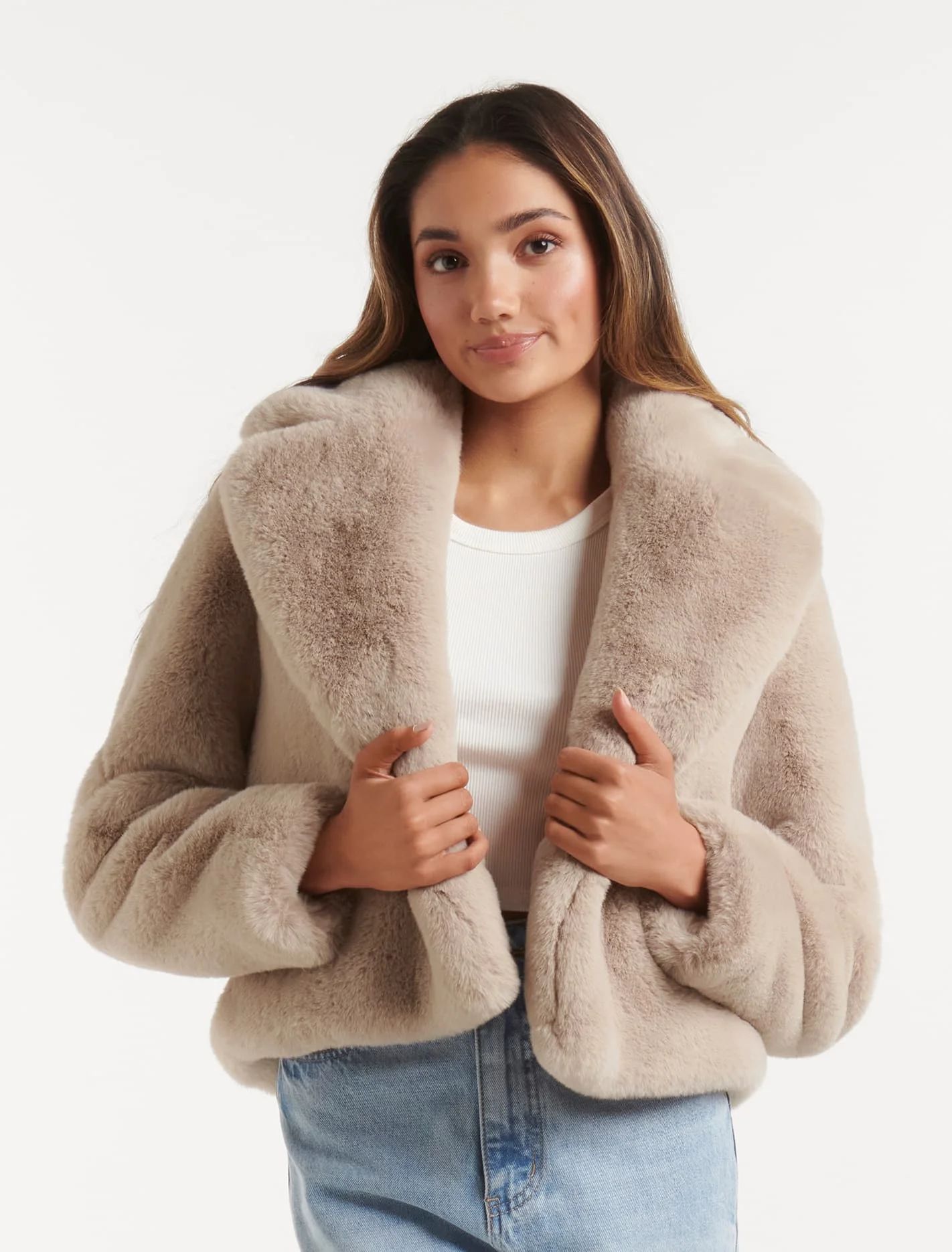 Alicia Petite Faux Fur Coat - Cream - 8 | Ever New (CA)