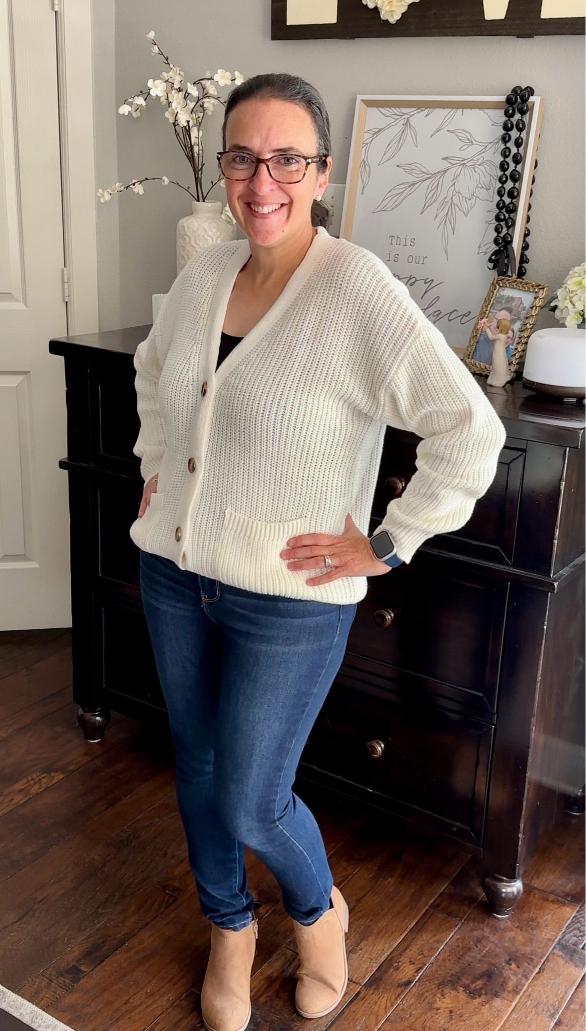 Walmart Fall Fashion Finds Under $25! 🍂 These are my favorite jeans for fall from @Walmart and they look great with so many tops! #WalmartPartner #WalmartFashion 

#LTKStyleTip #LTKSeasonal #LTKOver40