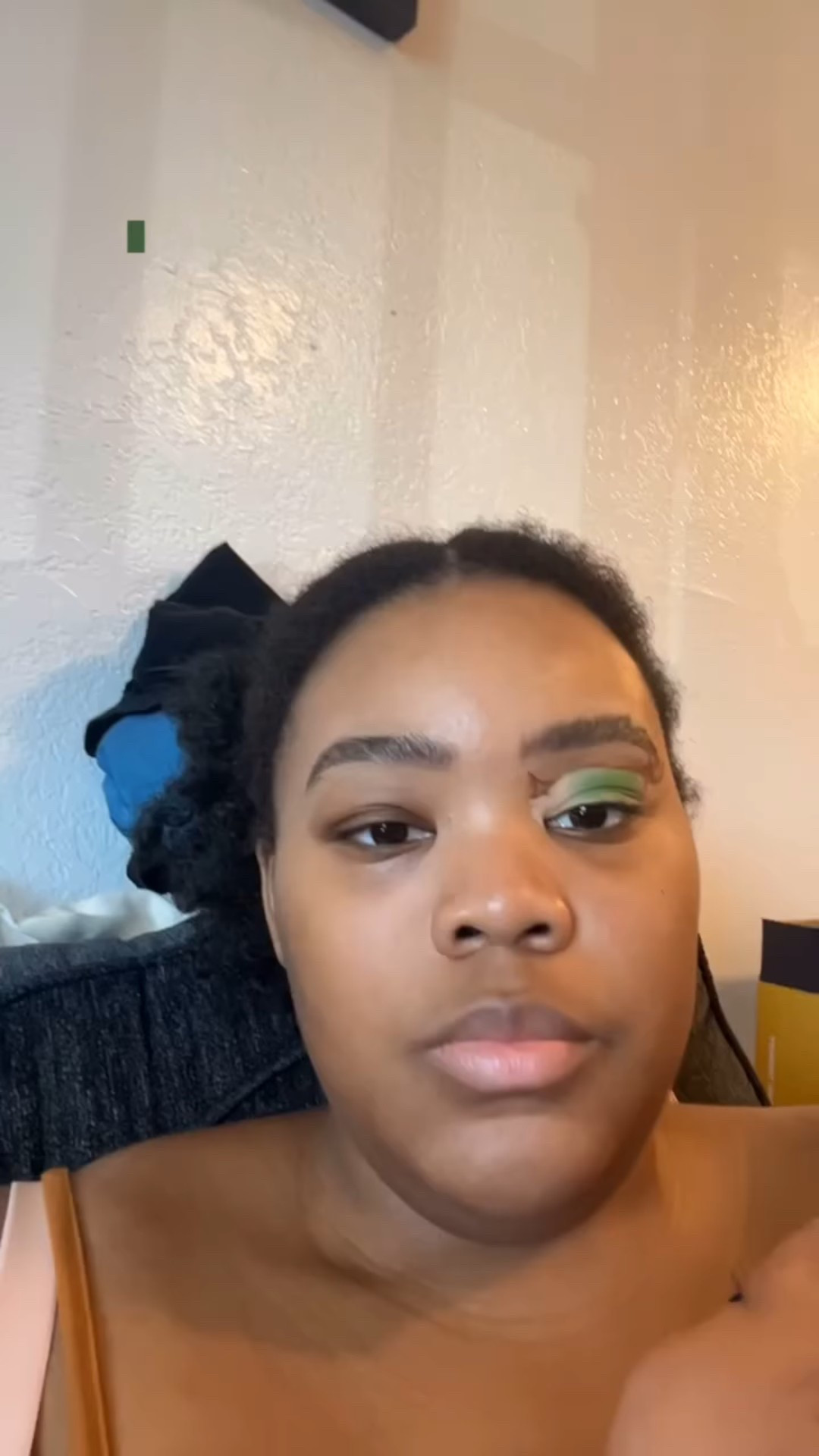 Skin prep is beautiful 💋

#makeuplooks #momsdoingmakeup #newmom #newmomlife #momlifebelike #momlife #makeup