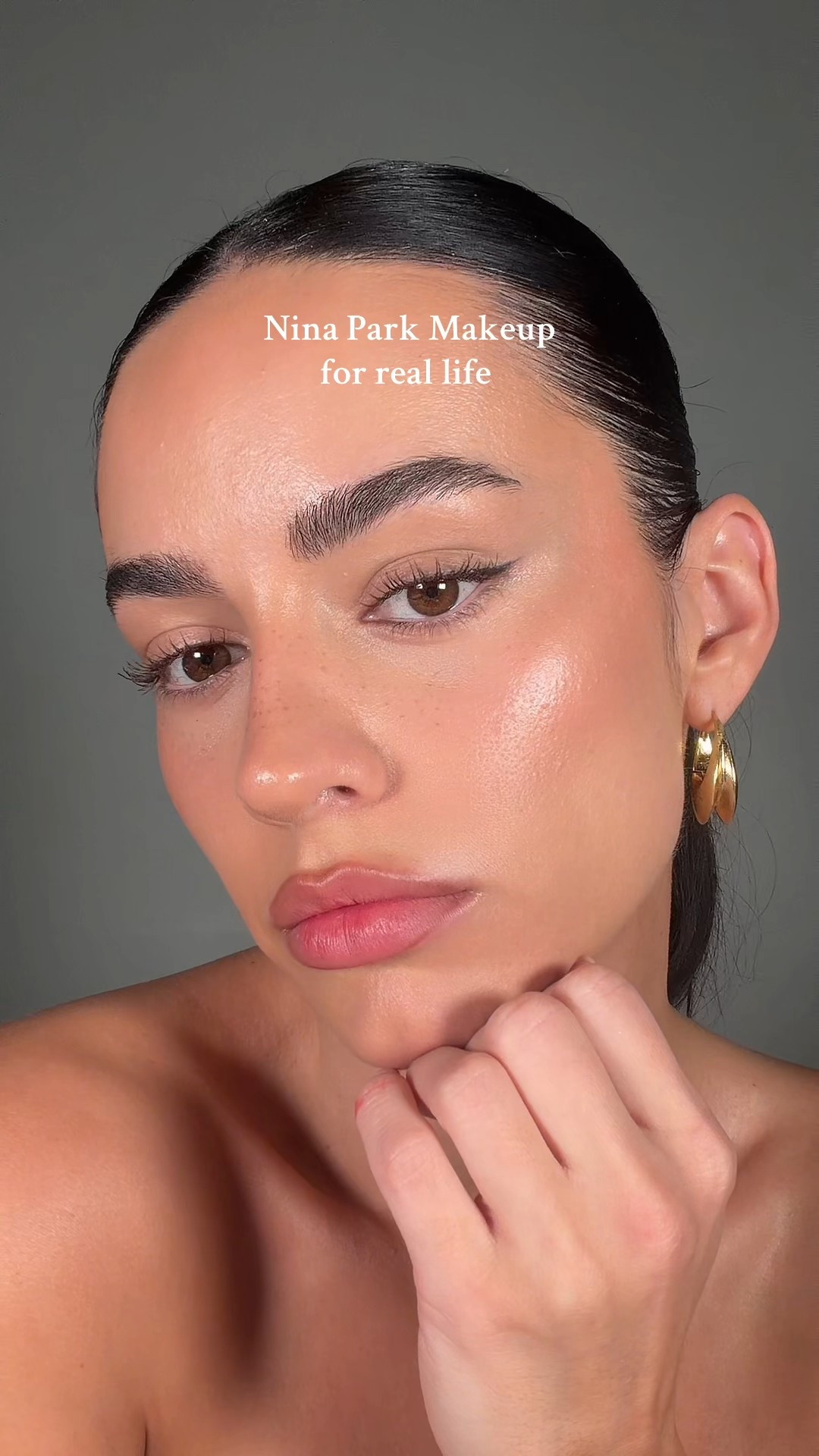 Would you wear this makeup everyday? @Nina Park makeup looks have me in a chokehold 😍 #makeup #makeuptutorial #cleangirl #cleangirlmakeup #ninapark #ninaparkmakeup #everydaymakeup #naturalmakeup #makeuptutorial #makeuptok #makeupvideo 