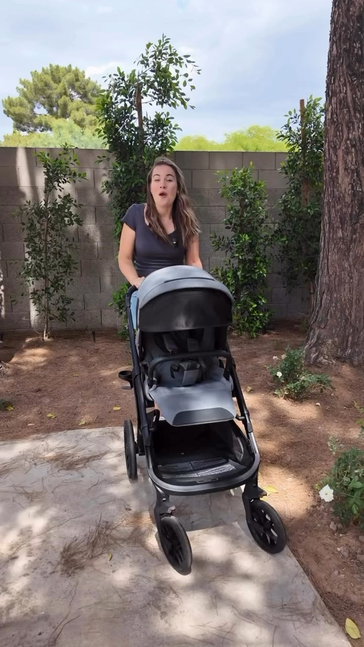 All-Terrain Technology on a lightweight stroller?! The Inglesina Aptica XT has a unique feature called adaptive cruise technology that lets you adjust your suspension for a smoother ride for you and baby! 



#LTKmomlife #LTKBaby #LTKKids