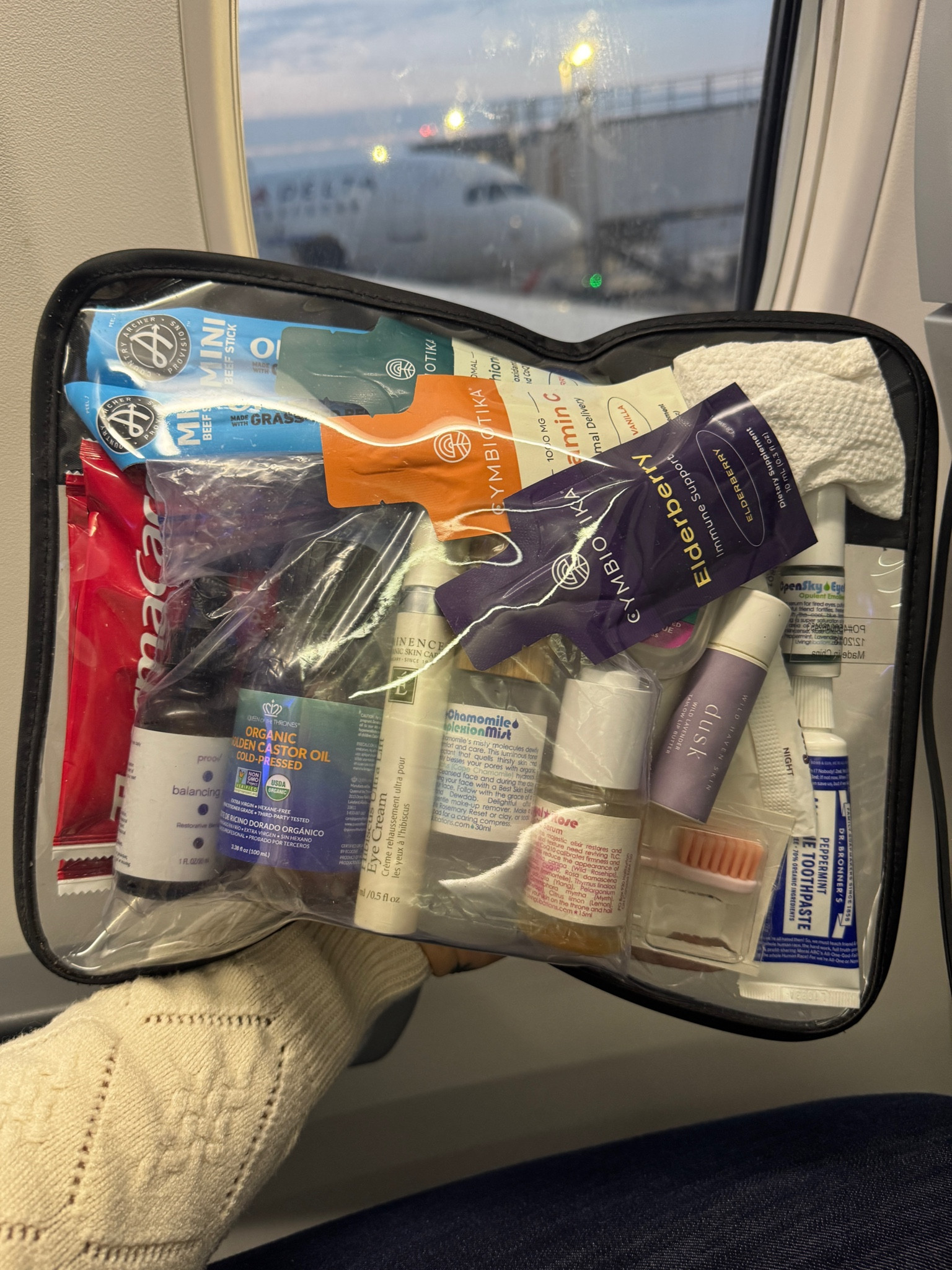 everything in my toiletry bag for a day of in flight travel✈️ Holistic It Girl™ edition✨ natural skincare ~ organic skincare ~ clean supplements ~ clean skincare 

#LTKTravel