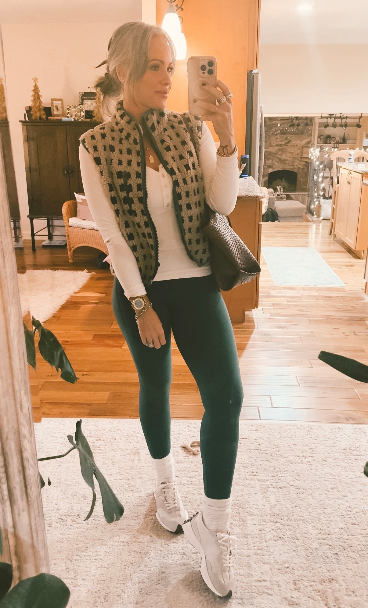 Small in everything. I love this vest and these no front seam leggings are so good!! #oufitidea #athleisure #millennialstyle #millennialfashion 

#LTKootd #LTKmomlife #LTKfitnessgoals