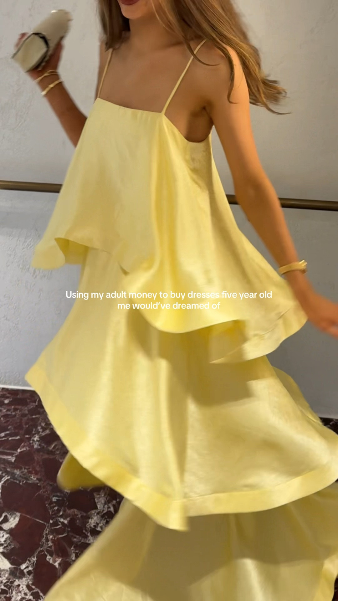 A dress made for the dance floor 🍸✨ #weddingguest #formaldress #eventwear 